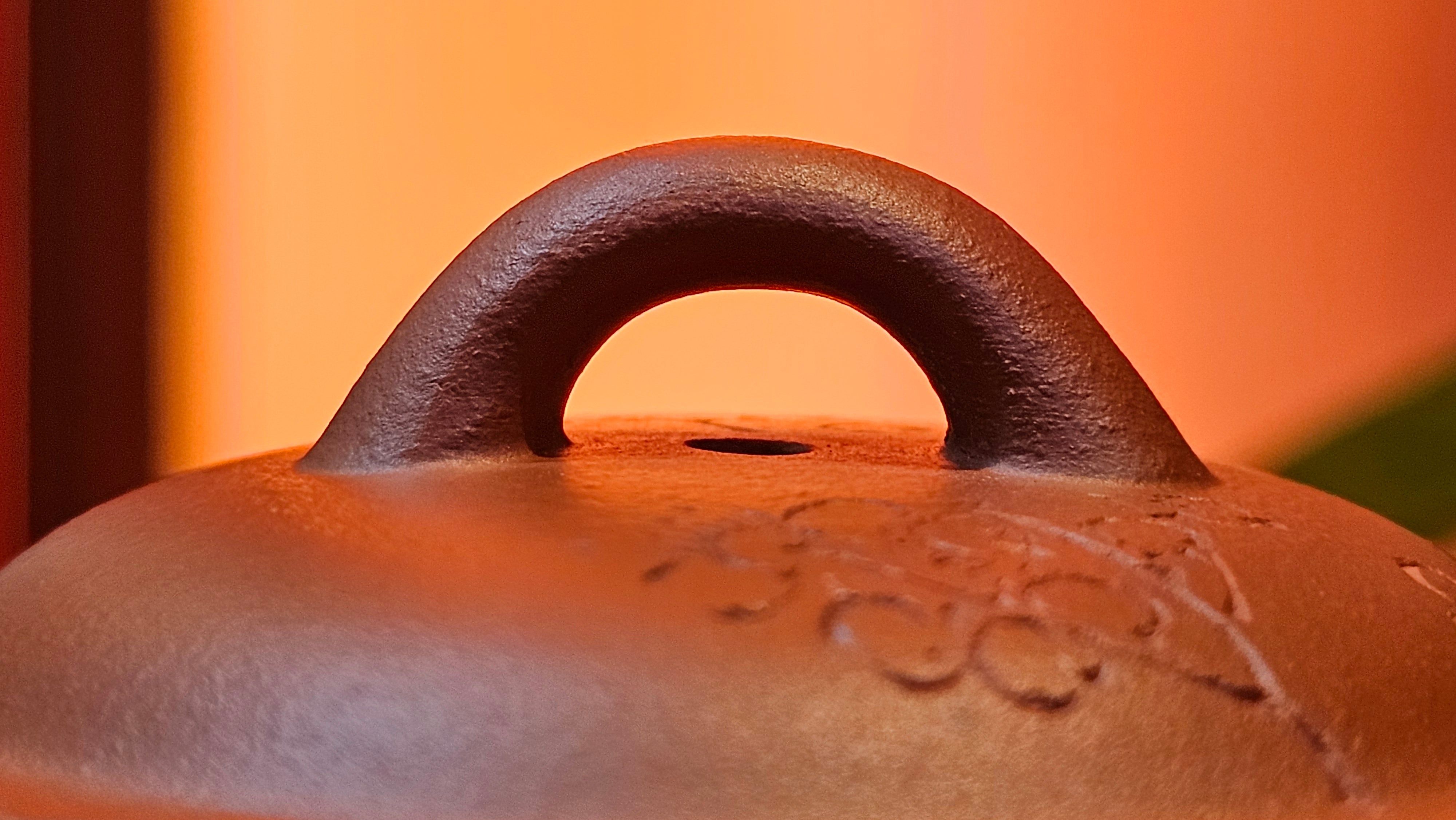 Meng Chen San Zu《孟臣三足》, 189.0ml, Xiao Hong Ni 小红泥, by our Craftsman Zhang Huan 张欢, Plum Blossoms Engraving by Craftsman Pe'eng Pe'eng 芃芃 ~ Congratulations to Prof Y.G.! 1608hrs 2nd August 2025, Long Beach! CA.