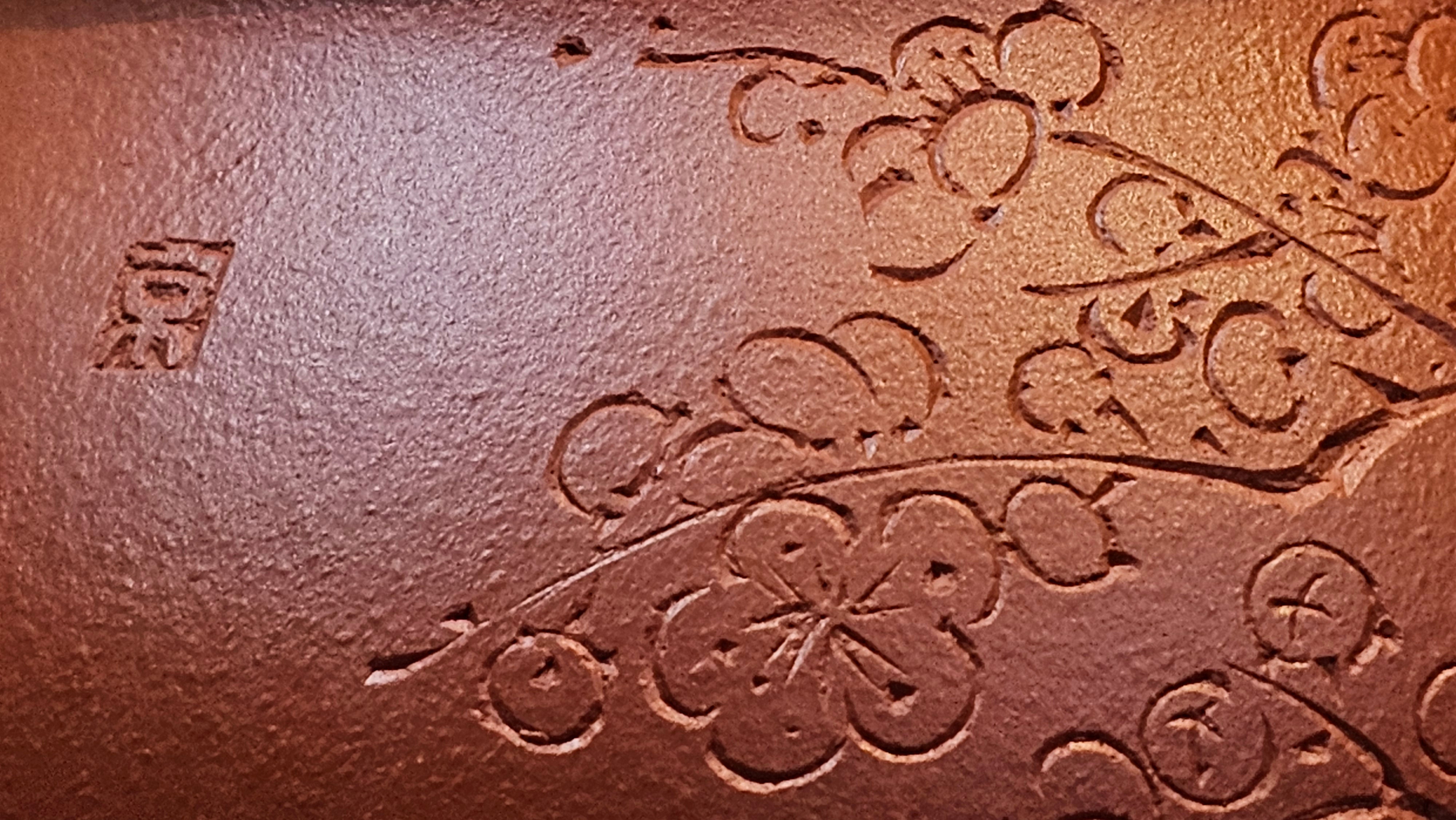 Meng Chen San Zu《孟臣三足》, 189.0ml, Xiao Hong Ni 小红泥, by our Craftsman Zhang Huan 张欢, Plum Blossoms Engraving by Craftsman Pe'eng Pe'eng 芃芃 ~ Congratulations to Prof Y.G.! 1608hrs 2nd August 2025, Long Beach! CA.