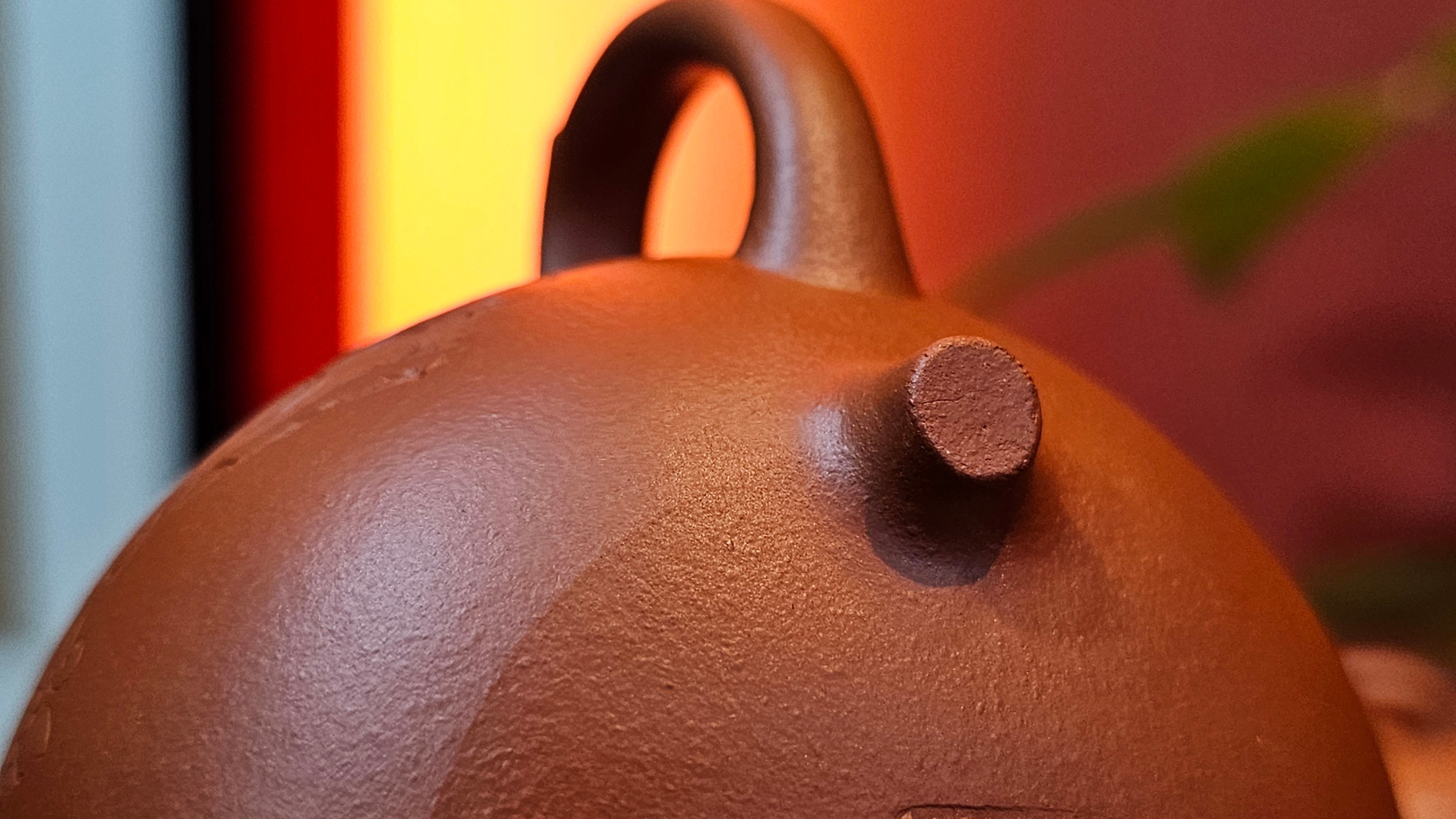 Meng Chen San Zu《孟臣三足》, 189.0ml, Xiao Hong Ni 小红泥, by our Craftsman Zhang Huan 张欢, Plum Blossoms Engraving by Craftsman Pe'eng Pe'eng 芃芃 ~ Congratulations to Prof Y.G.! 1608hrs 2nd August 2025, Long Beach! CA.