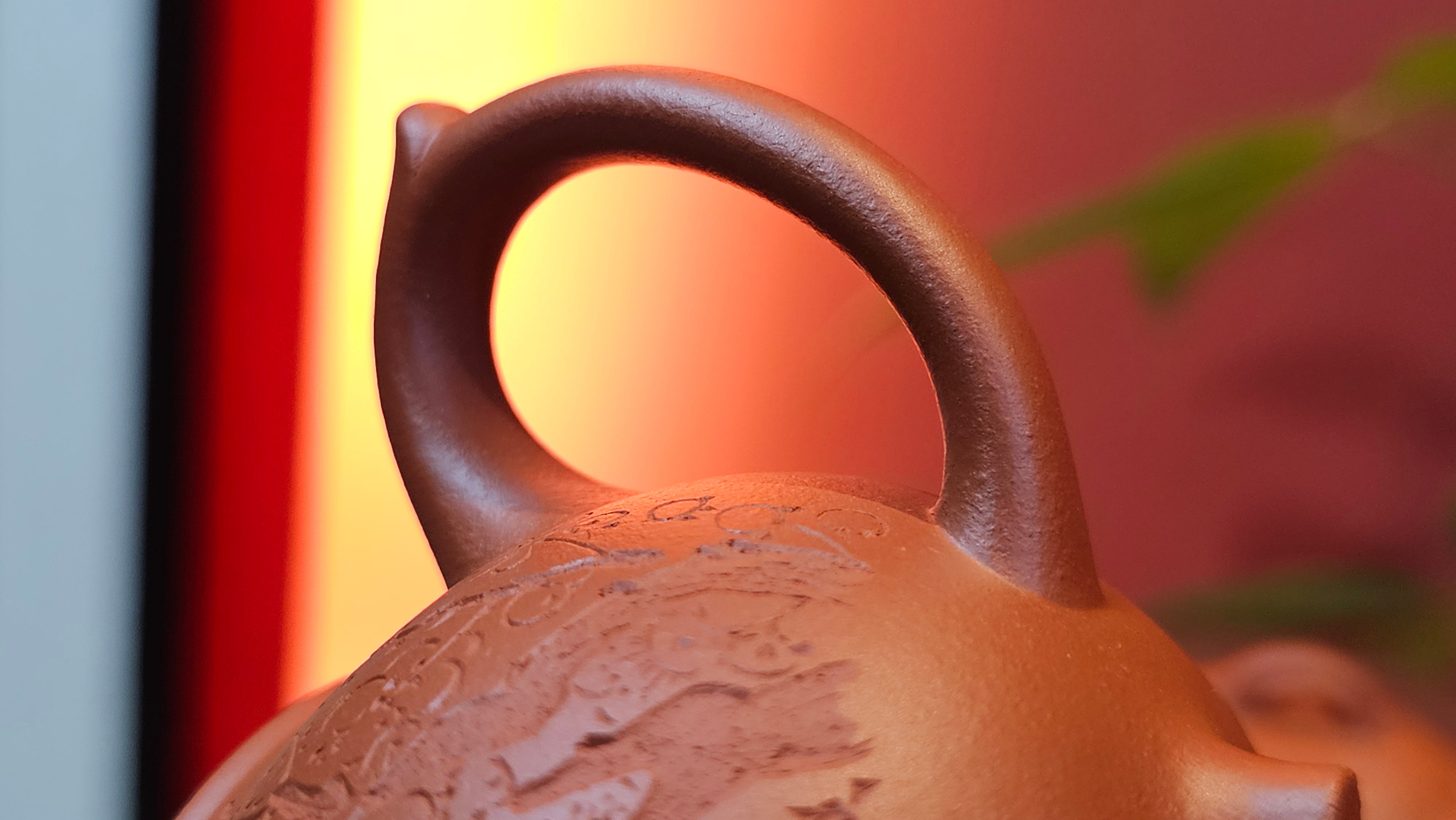 Meng Chen San Zu《孟臣三足》, 189.0ml, Xiao Hong Ni 小红泥, by our Craftsman Zhang Huan 张欢, Plum Blossoms Engraving by Craftsman Pe'eng Pe'eng 芃芃 ~ Congratulations to Prof Y.G.! 1608hrs 2nd August 2025, Long Beach! CA.