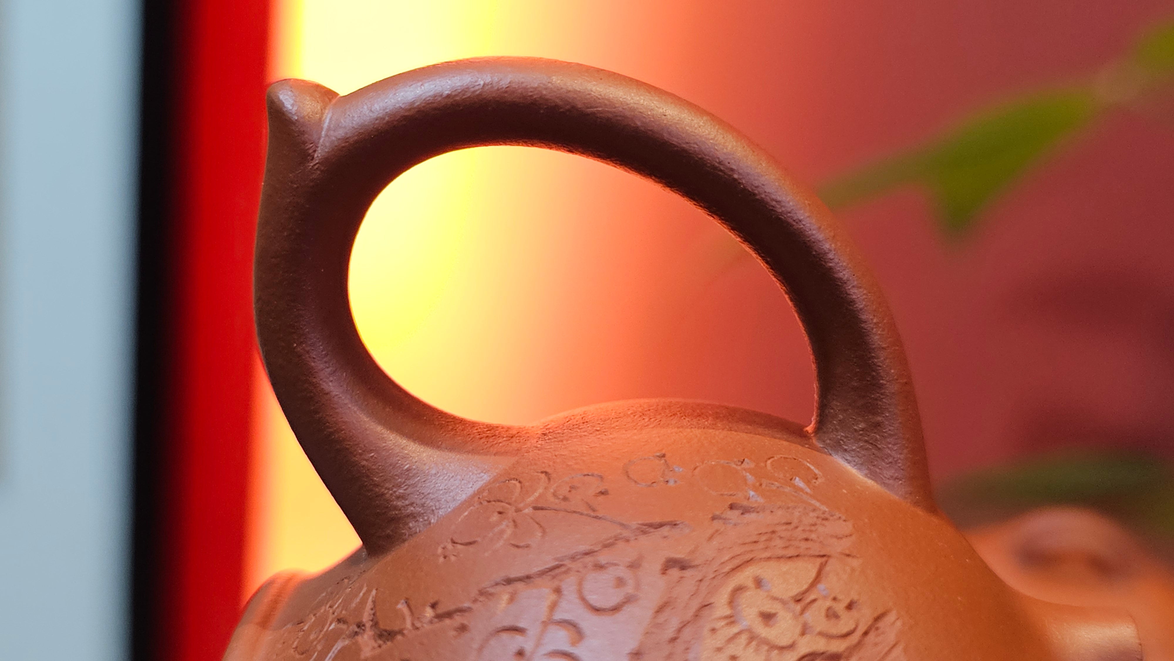 Meng Chen San Zu《孟臣三足》, 189.0ml, Xiao Hong Ni 小红泥, by our Craftsman Zhang Huan 张欢, Plum Blossoms Engraving by Craftsman Pe'eng Pe'eng 芃芃 ~ Congratulations to Prof Y.G.! 1608hrs 2nd August 2025, Long Beach! CA.