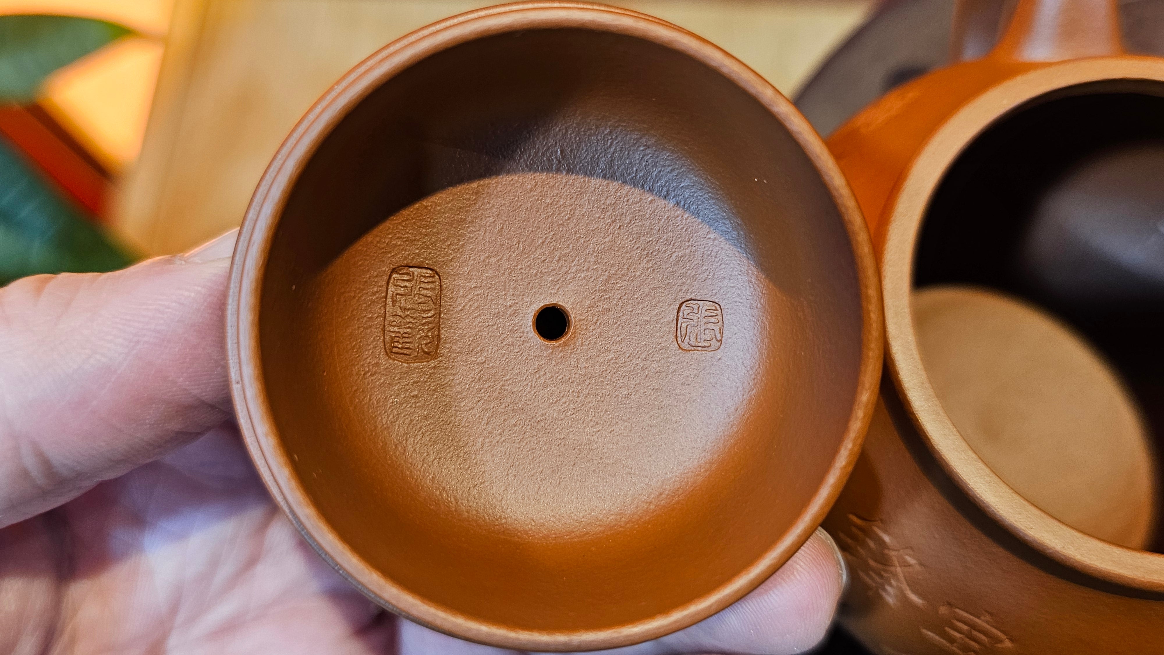 Meng Chen San Zu《孟臣三足》, 189.0ml, Xiao Hong Ni 小红泥, by our Craftsman Zhang Huan 张欢, Plum Blossoms Engraving by Craftsman Pe'eng Pe'eng 芃芃 ~ Congratulations to Prof Y.G.! 1608hrs 2nd August 2025, Long Beach! CA.