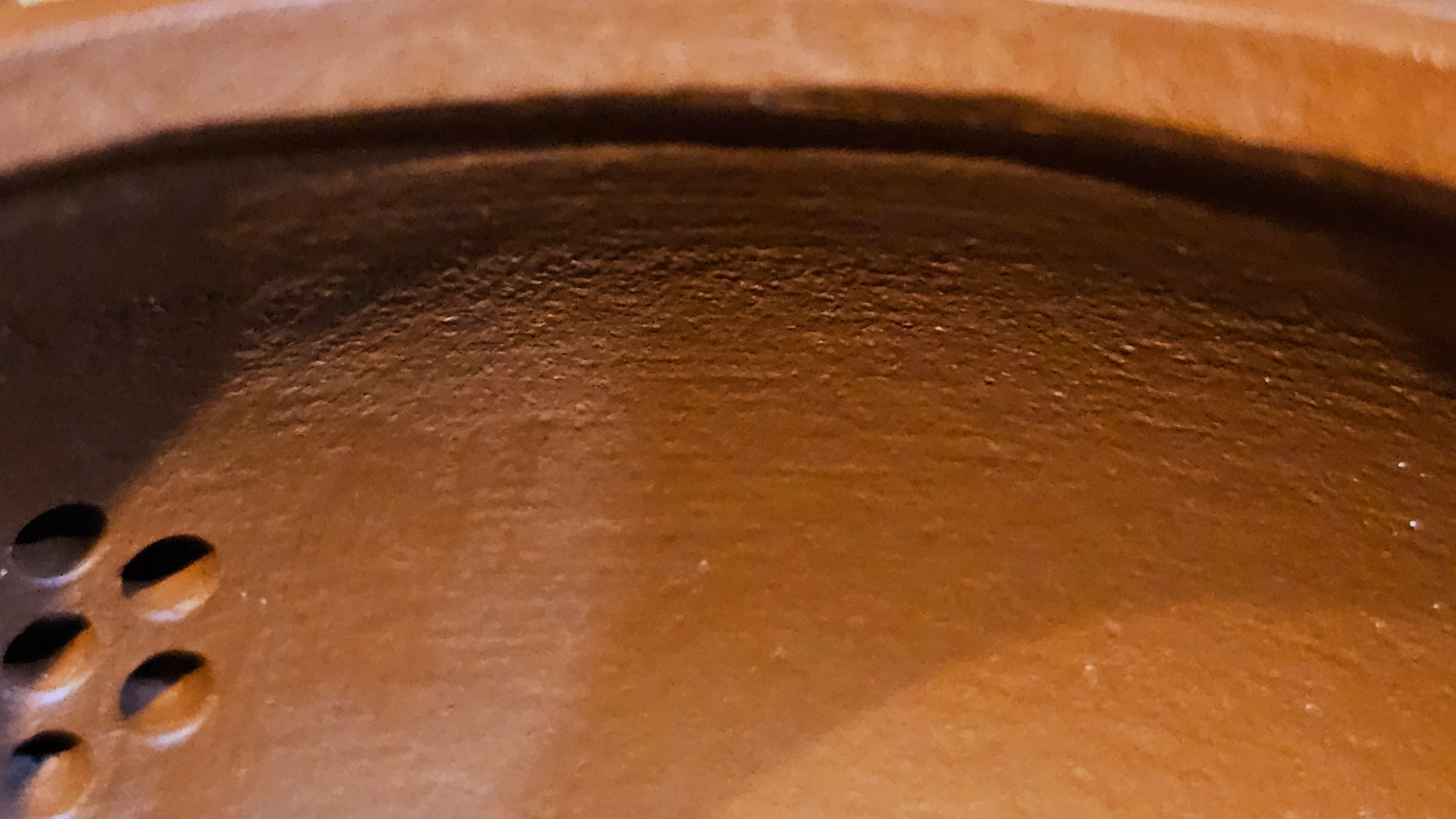 Meng Chen San Zu《孟臣三足》, 189.0ml, Xiao Hong Ni 小红泥, by our Craftsman Zhang Huan 张欢, Plum Blossoms Engraving by Craftsman Pe'eng Pe'eng 芃芃 ~ Congratulations to Prof Y.G.! 1608hrs 2nd August 2025, Long Beach! CA.