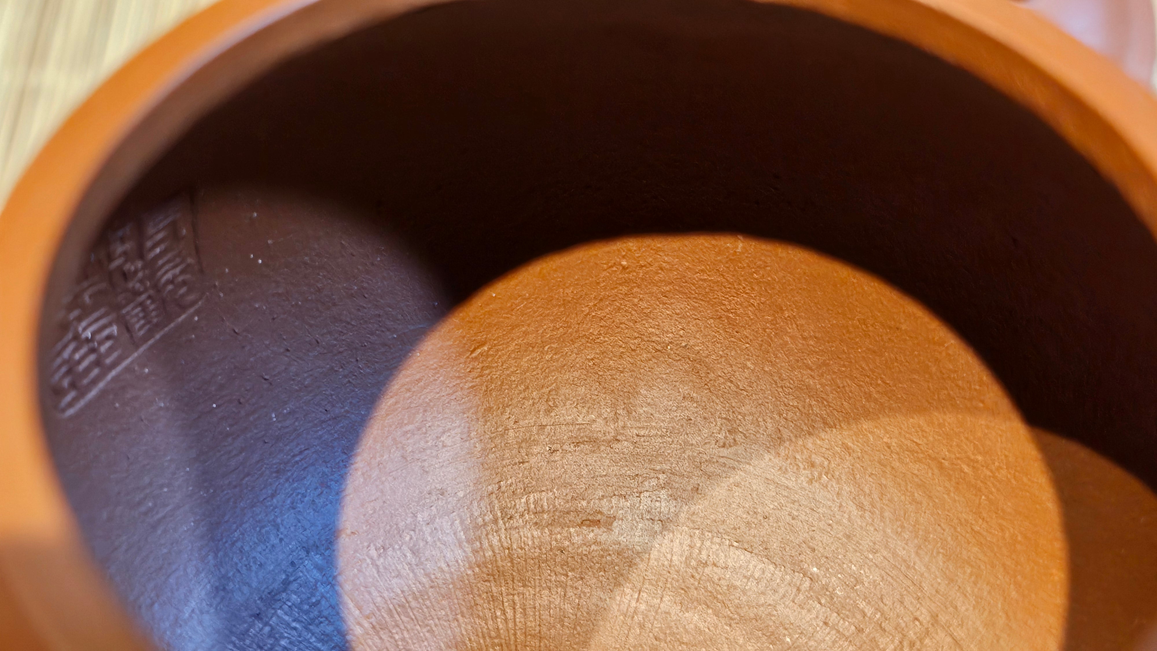 Meng Chen San Zu《孟臣三足》, 189.0ml, Xiao Hong Ni 小红泥, by our Craftsman Zhang Huan 张欢, Plum Blossoms Engraving by Craftsman Pe'eng Pe'eng 芃芃 ~ Congratulations to Prof Y.G.! 1608hrs 2nd August 2025, Long Beach! CA.