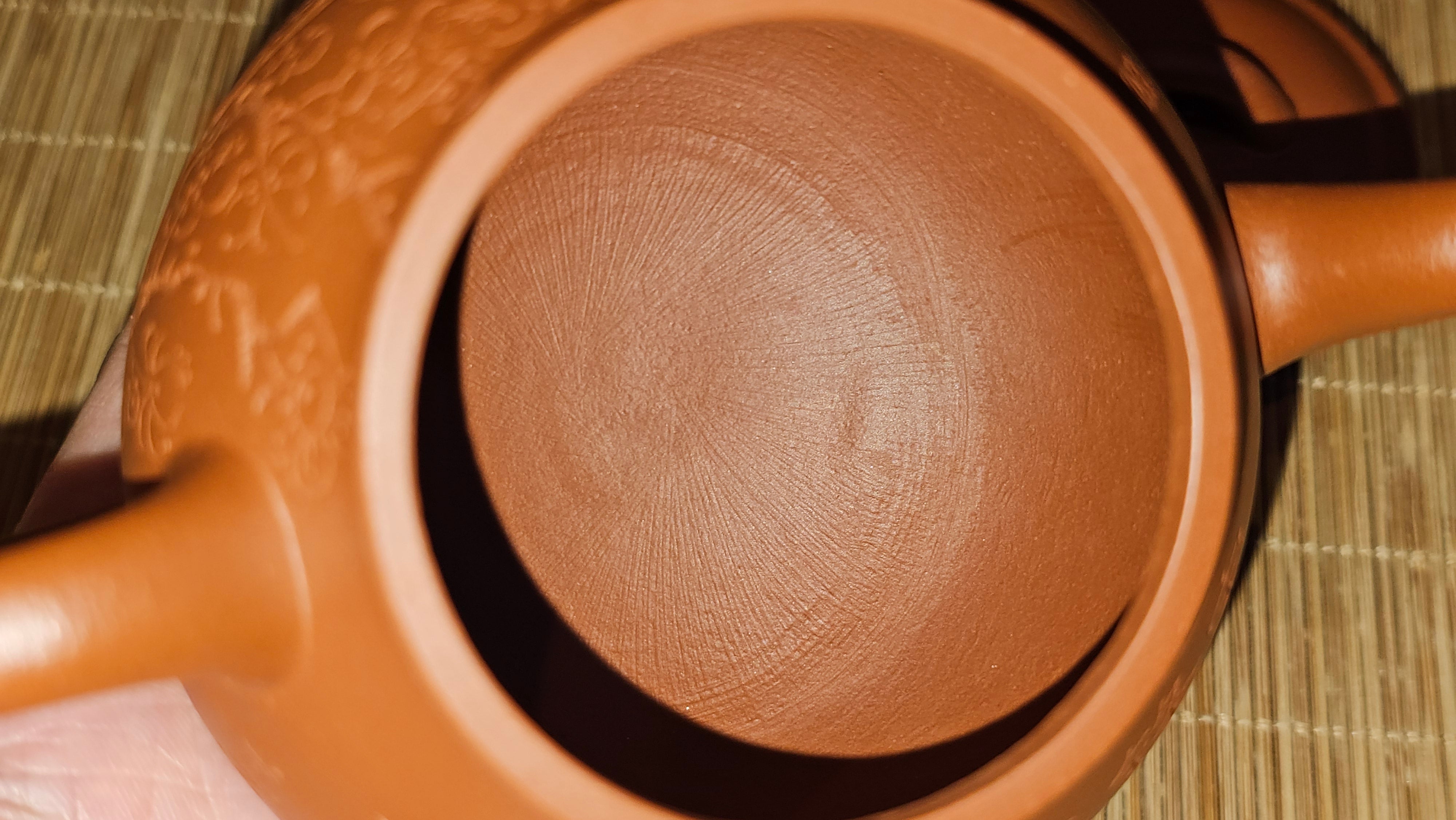 Meng Chen San Zu《孟臣三足》, 189.0ml, Xiao Hong Ni 小红泥, by our Craftsman Zhang Huan 张欢, Plum Blossoms Engraving by Craftsman Pe'eng Pe'eng 芃芃 ~ Congratulations to Prof Y.G.! 1608hrs 2nd August 2025, Long Beach! CA.