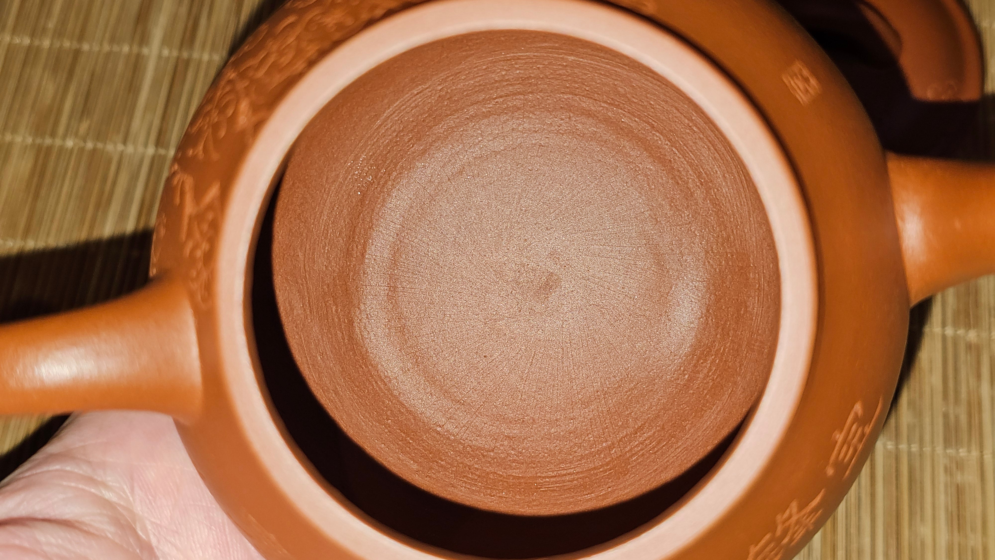 Meng Chen San Zu《孟臣三足》, 189.0ml, Xiao Hong Ni 小红泥, by our Craftsman Zhang Huan 张欢, Plum Blossoms Engraving by Craftsman Pe'eng Pe'eng 芃芃 ~ Congratulations to Prof Y.G.! 1608hrs 2nd August 2025, Long Beach! CA.