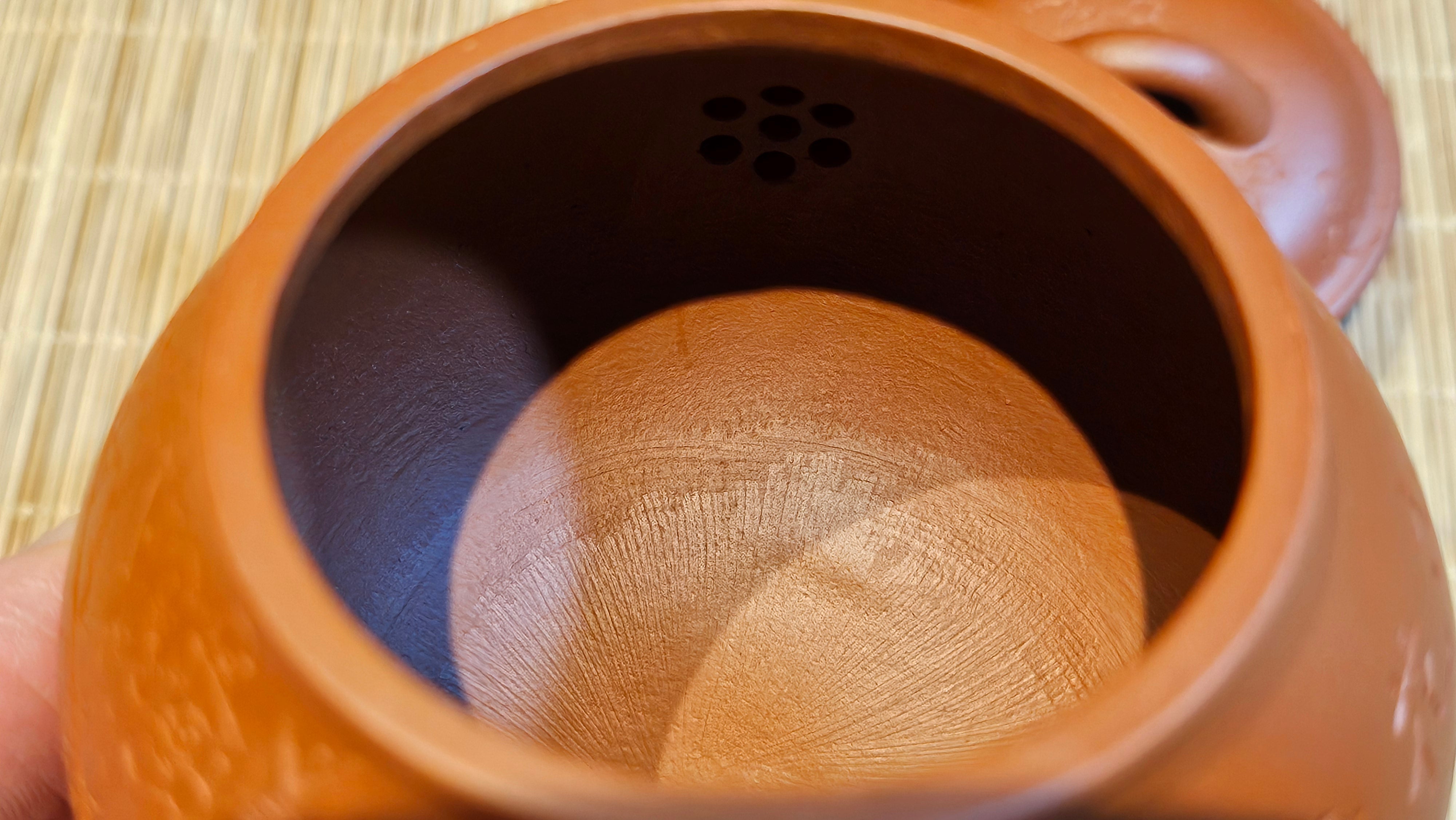 Meng Chen San Zu《孟臣三足》, 189.0ml, Xiao Hong Ni 小红泥, by our Craftsman Zhang Huan 张欢, Plum Blossoms Engraving by Craftsman Pe'eng Pe'eng 芃芃 ~ Congratulations to Prof Y.G.! 1608hrs 2nd August 2025, Long Beach! CA.