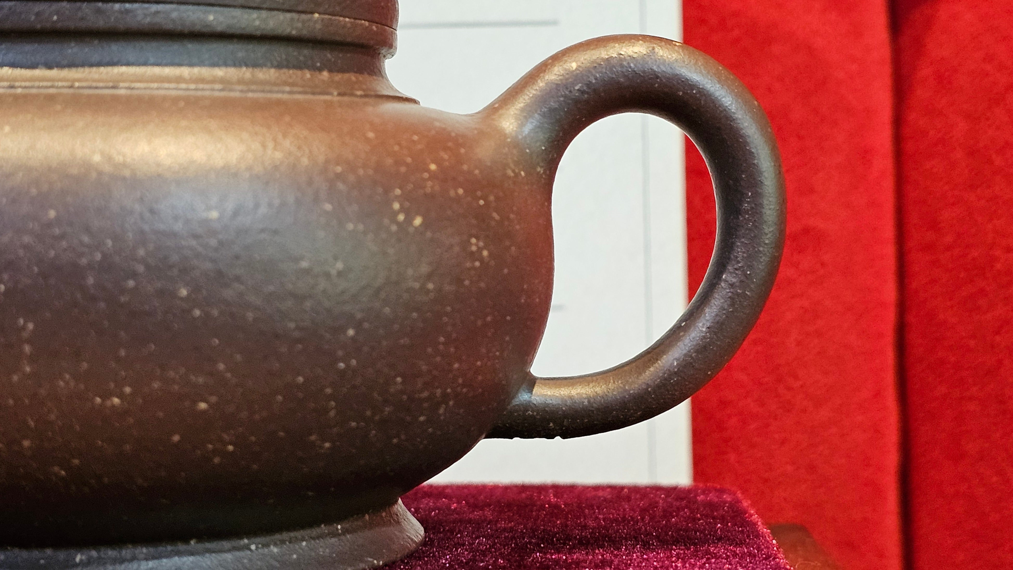 《宫灯》"Gong Deng", 240.5ml, Qing Hui Duan Ni 青灰段泥 ~ Crafted by L3A Consummate Master Artist Li Yan Ru 李艳如 ~ Congratulations to Mr T.L.! 2344hrs 2nd August 2025, Singapore🇸🇬!