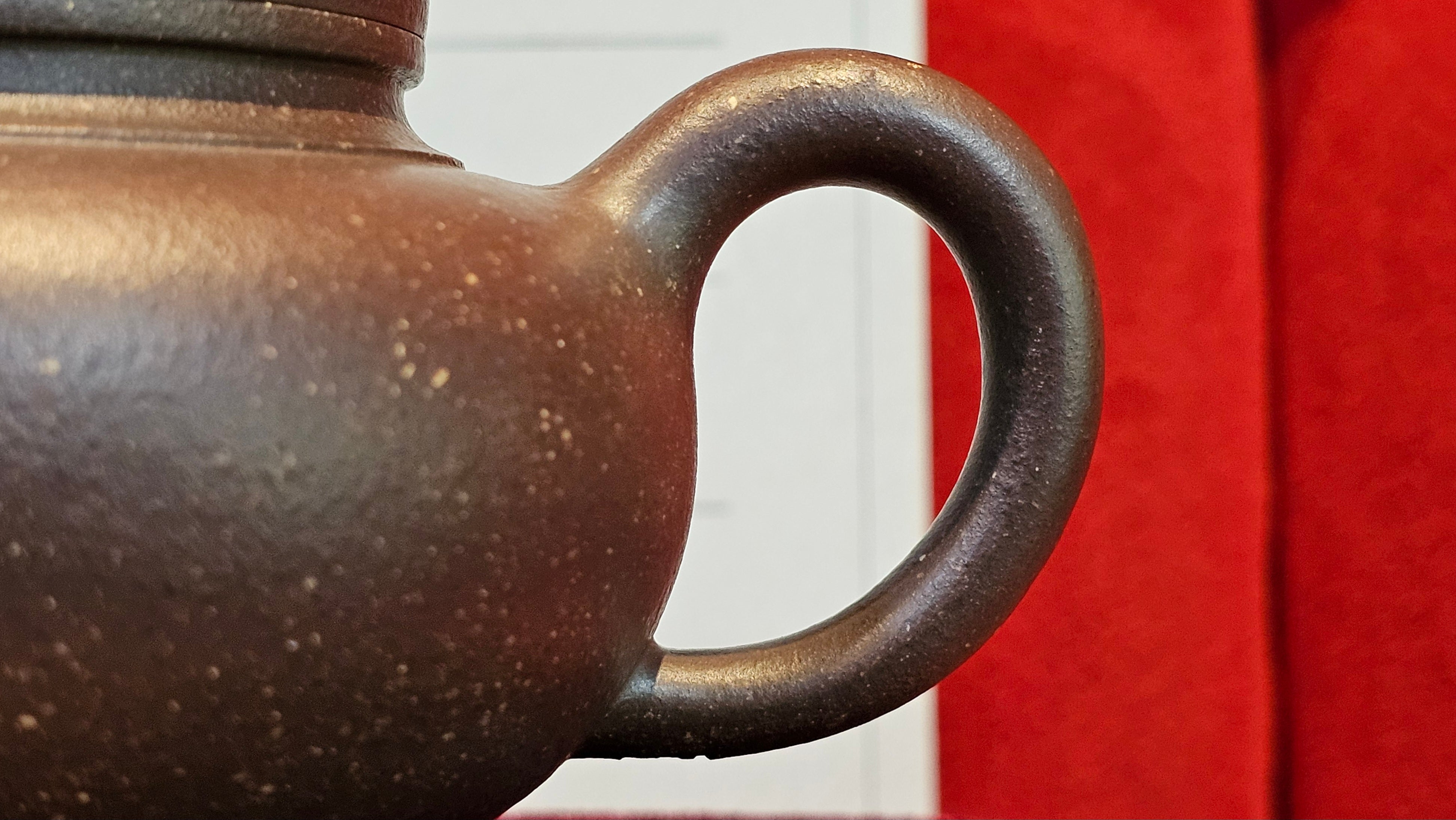 《宫灯》"Gong Deng", 240.5ml, Qing Hui Duan Ni 青灰段泥 ~ Crafted by L3A Consummate Master Artist Li Yan Ru 李艳如 ~ Congratulations to Mr T.L.! 2344hrs 2nd August 2025, Singapore🇸🇬!