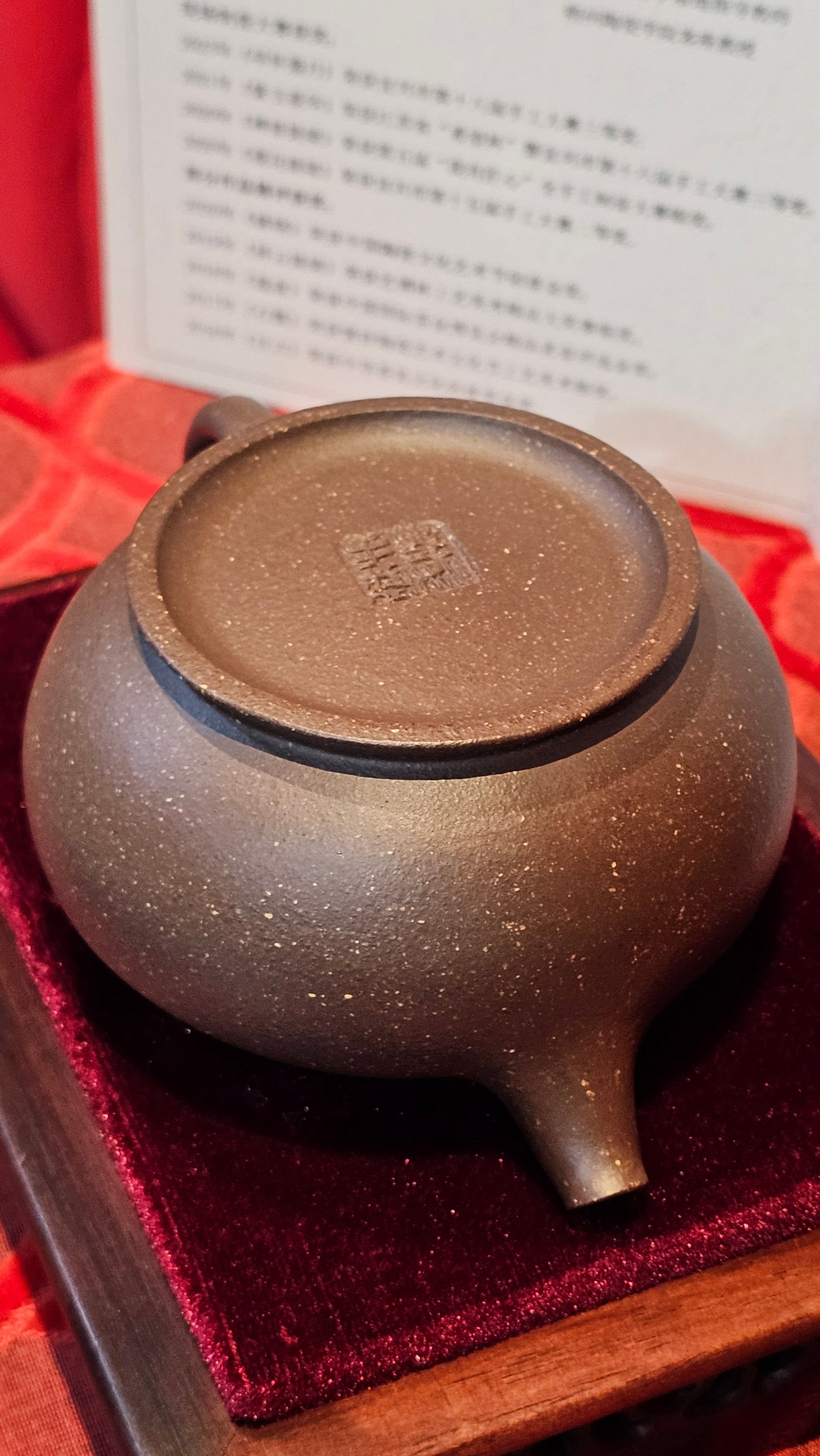 《宫灯》"Gong Deng", 240.5ml, Qing Hui Duan Ni 青灰段泥 ~ Crafted by L3A Consummate Master Artist Li Yan Ru 李艳如 ~ Congratulations to Mr T.L.! 2344hrs 2nd August 2025, Singapore🇸🇬!