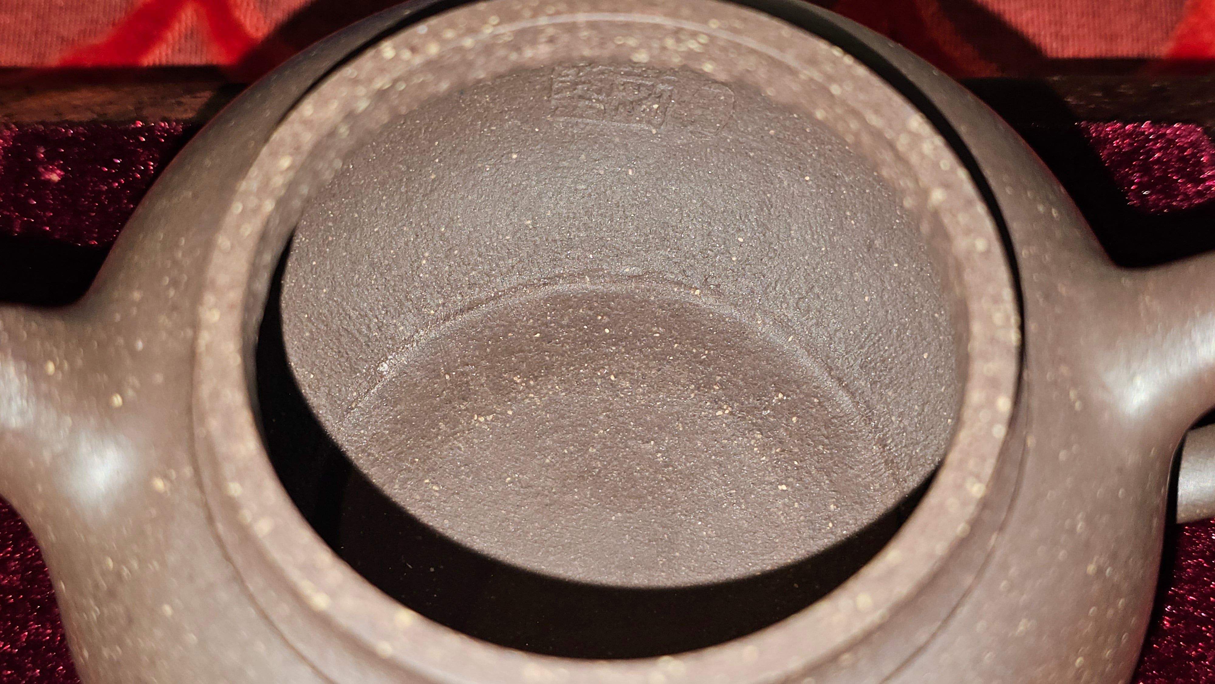 《宫灯》"Gong Deng", 240.5ml, Qing Hui Duan Ni 青灰段泥 ~ Crafted by L3A Consummate Master Artist Li Yan Ru 李艳如 ~ Congratulations to Mr T.L.! 2344hrs 2nd August 2025, Singapore🇸🇬!