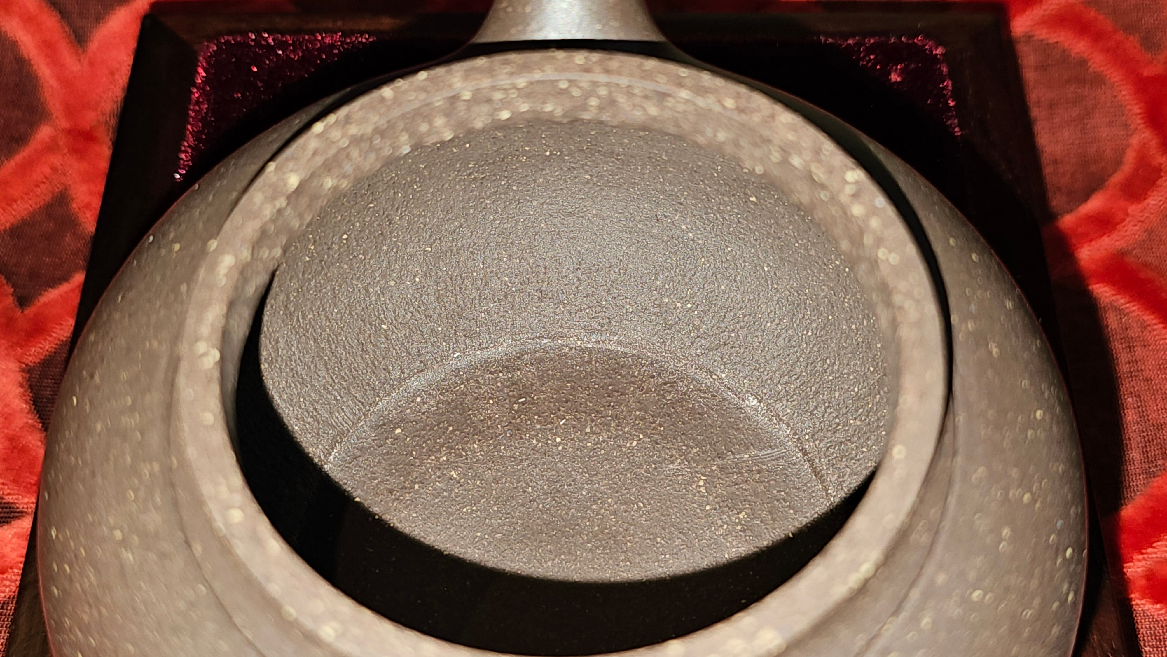 《宫灯》"Gong Deng", 240.5ml, Qing Hui Duan Ni 青灰段泥 ~ Crafted by L3A Consummate Master Artist Li Yan Ru 李艳如 ~ Congratulations to Mr T.L.! 2344hrs 2nd August 2025, Singapore🇸🇬!