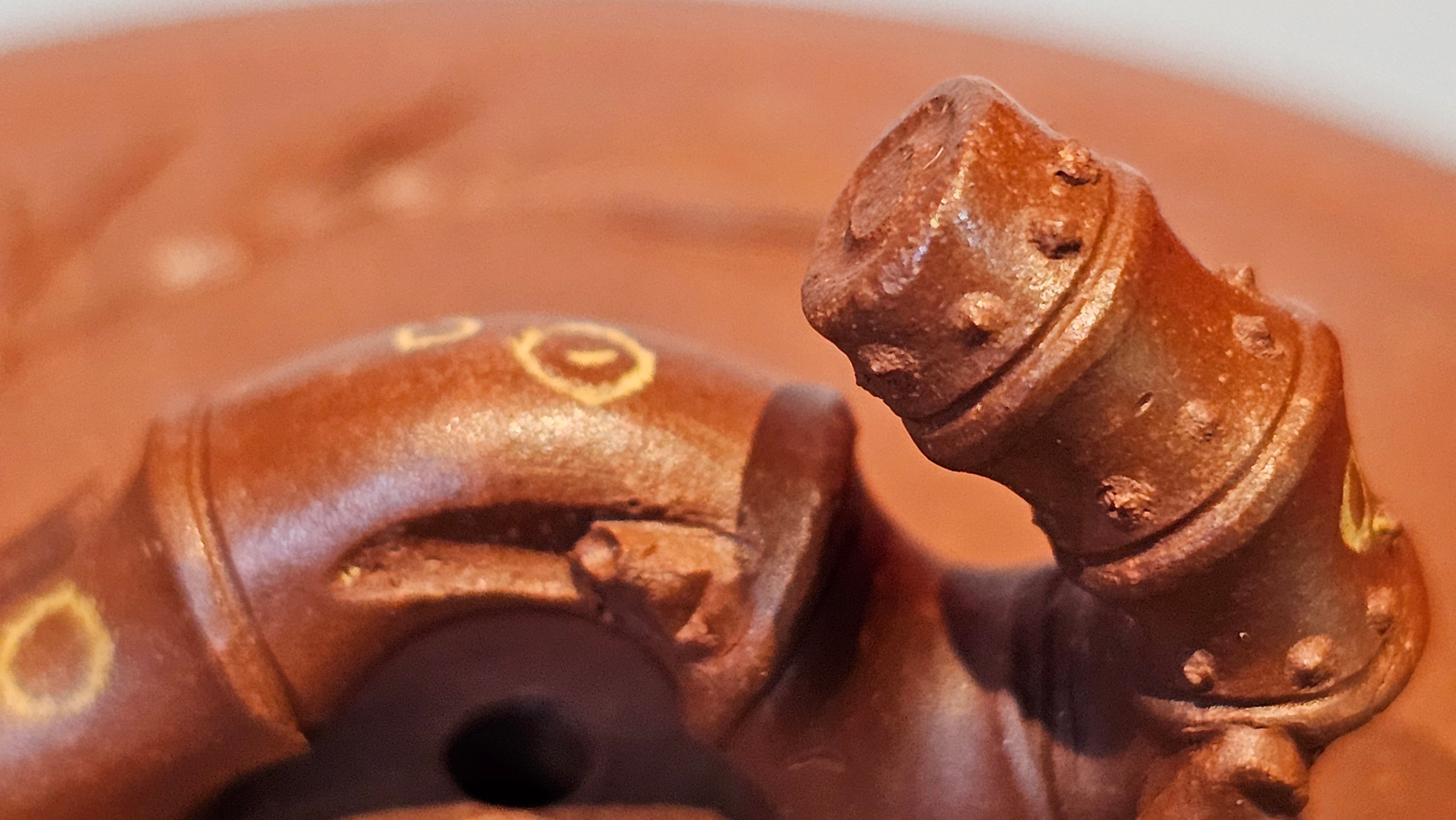 《湘妃竹段》"Xiang Fei Zhu Duan", 240.8ml, Di Cao Qing Zi Ni with Duan Ni Clay embellishments for the characteristic "Xiang Fei Bamboo" Patterns, by L4 Assoc Master Yu Chun Lei 俞春雷 ~ !Congratulations to Mr T.N., 1647hrs 3rd Aug 2025, Mississauga! Canada🇨🇦.