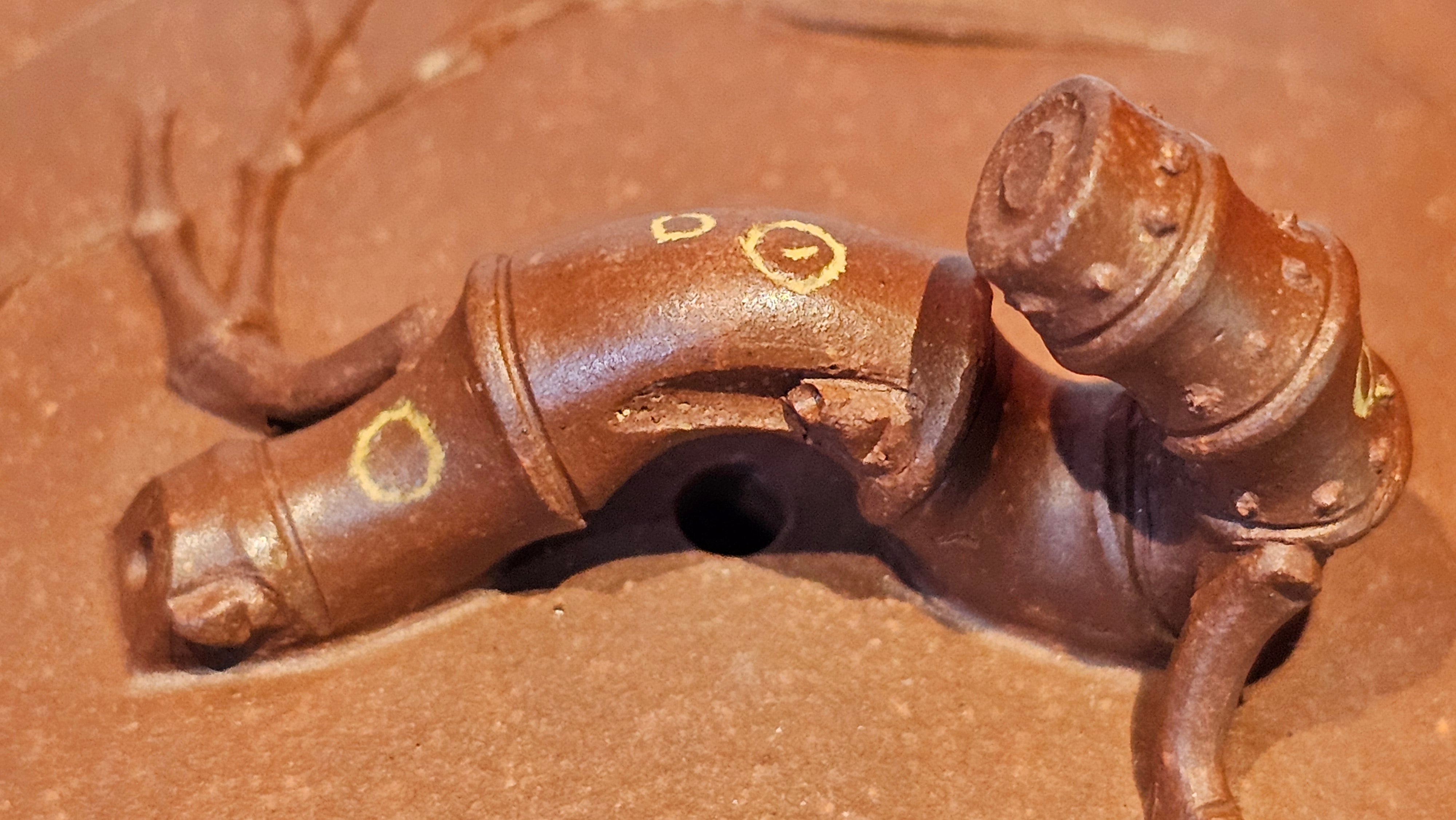 《湘妃竹段》"Xiang Fei Zhu Duan", 240.8ml, Di Cao Qing Zi Ni with Duan Ni Clay embellishments for the characteristic "Xiang Fei Bamboo" Patterns, by L4 Assoc Master Yu Chun Lei 俞春雷 ~ !Congratulations to Mr T.N., 1647hrs 3rd Aug 2025, Mississauga! Canada🇨🇦.