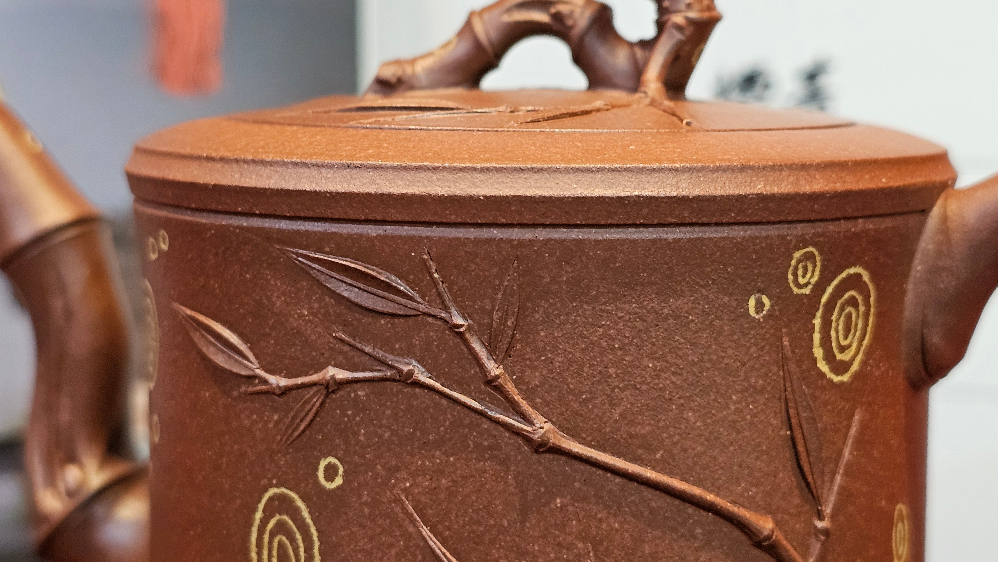 《湘妃竹段》"Xiang Fei Zhu Duan", 240.8ml, Di Cao Qing Zi Ni with Duan Ni Clay embellishments for the characteristic "Xiang Fei Bamboo" Patterns, by L4 Assoc Master Yu Chun Lei 俞春雷 ~ !Congratulations to Mr T.N., 1647hrs 3rd Aug 2025, Mississauga! Canada🇨🇦.