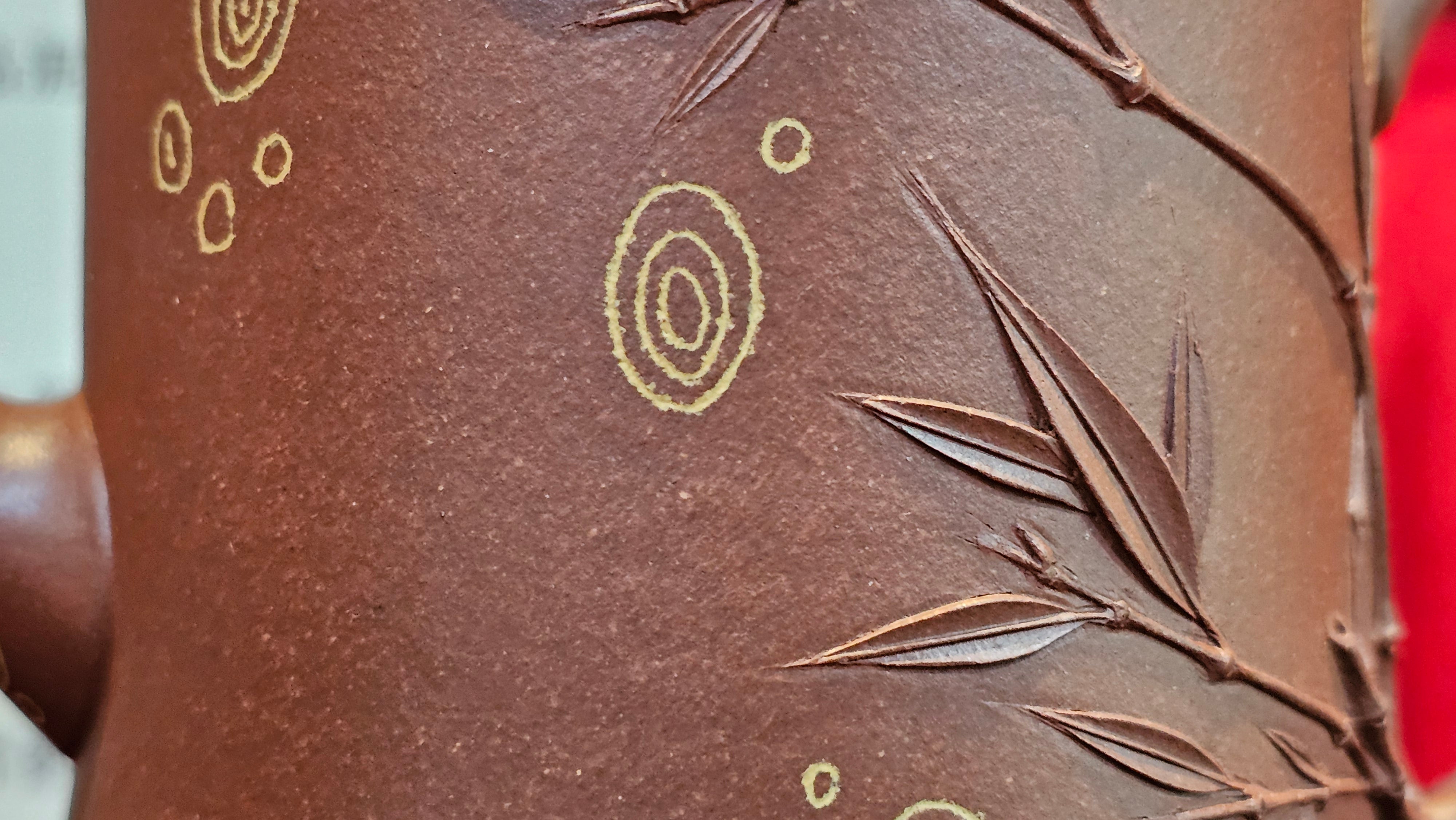 《湘妃竹段》"Xiang Fei Zhu Duan", 240.8ml, Di Cao Qing Zi Ni with Duan Ni Clay embellishments for the characteristic "Xiang Fei Bamboo" Patterns, by L4 Assoc Master Yu Chun Lei 俞春雷 ~ !Congratulations to Mr T.N., 1647hrs 3rd Aug 2025, Mississauga! Canada🇨🇦.