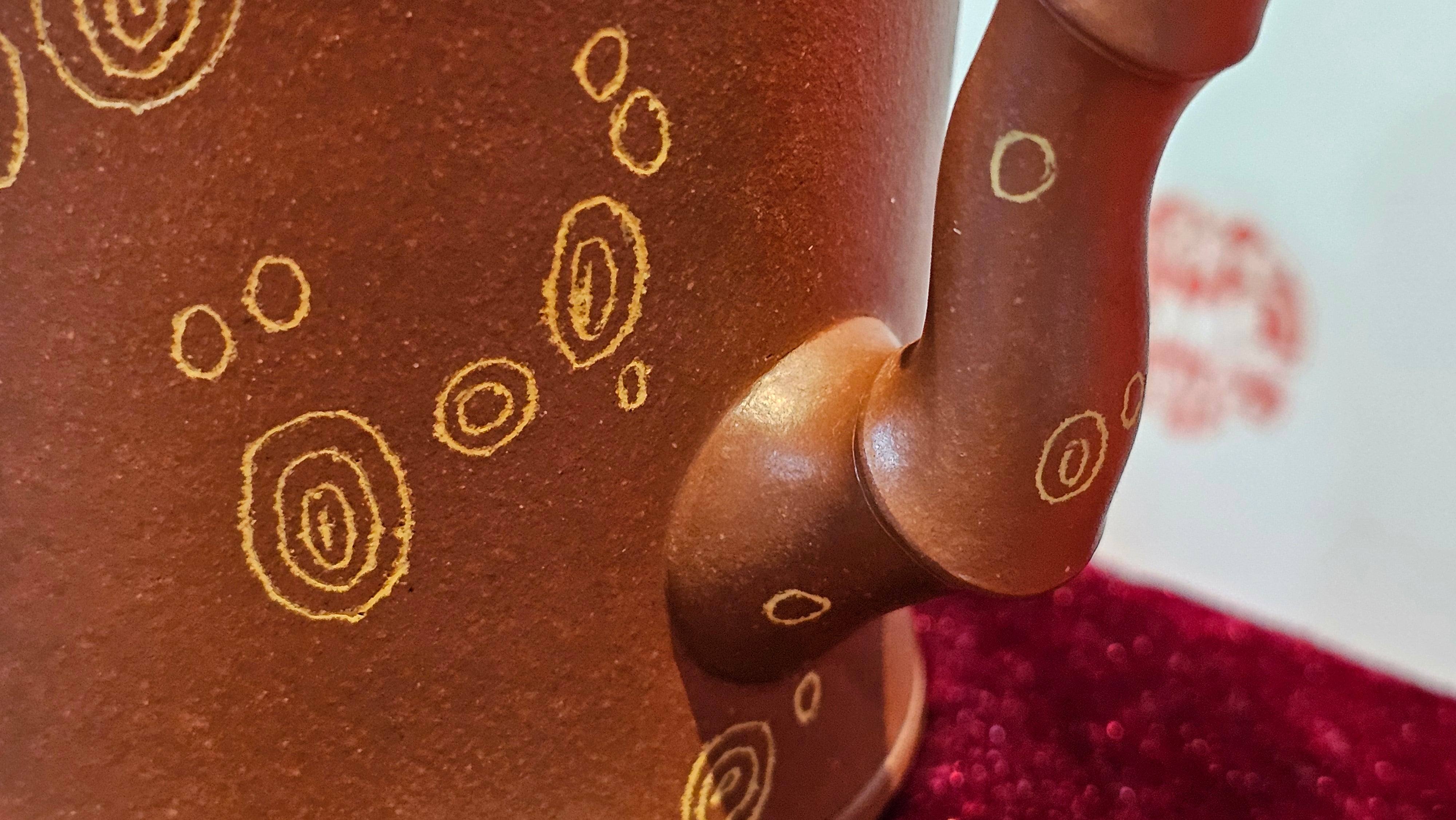 《湘妃竹段》"Xiang Fei Zhu Duan", 240.8ml, Di Cao Qing Zi Ni with Duan Ni Clay embellishments for the characteristic "Xiang Fei Bamboo" Patterns, by L4 Assoc Master Yu Chun Lei 俞春雷 ~ !Congratulations to Mr T.N., 1647hrs 3rd Aug 2025, Mississauga! Canada🇨🇦.