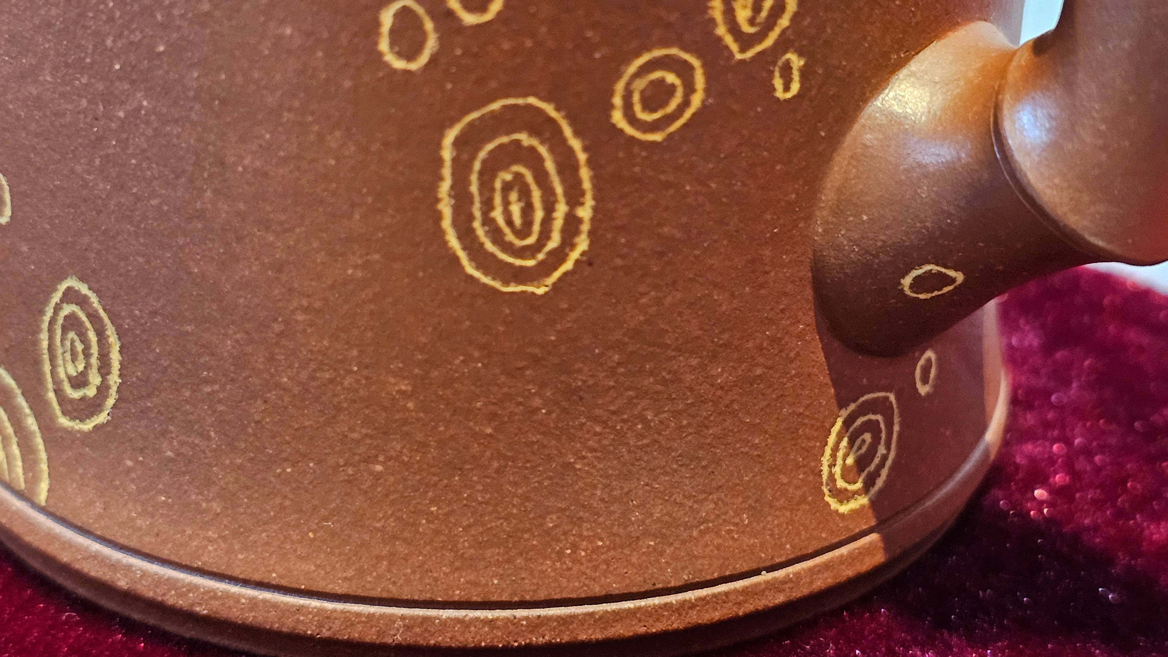 《湘妃竹段》"Xiang Fei Zhu Duan", 240.8ml, Di Cao Qing Zi Ni with Duan Ni Clay embellishments for the characteristic "Xiang Fei Bamboo" Patterns, by L4 Assoc Master Yu Chun Lei 俞春雷 ~ !Congratulations to Mr T.N., 1647hrs 3rd Aug 2025, Mississauga! Canada🇨🇦.