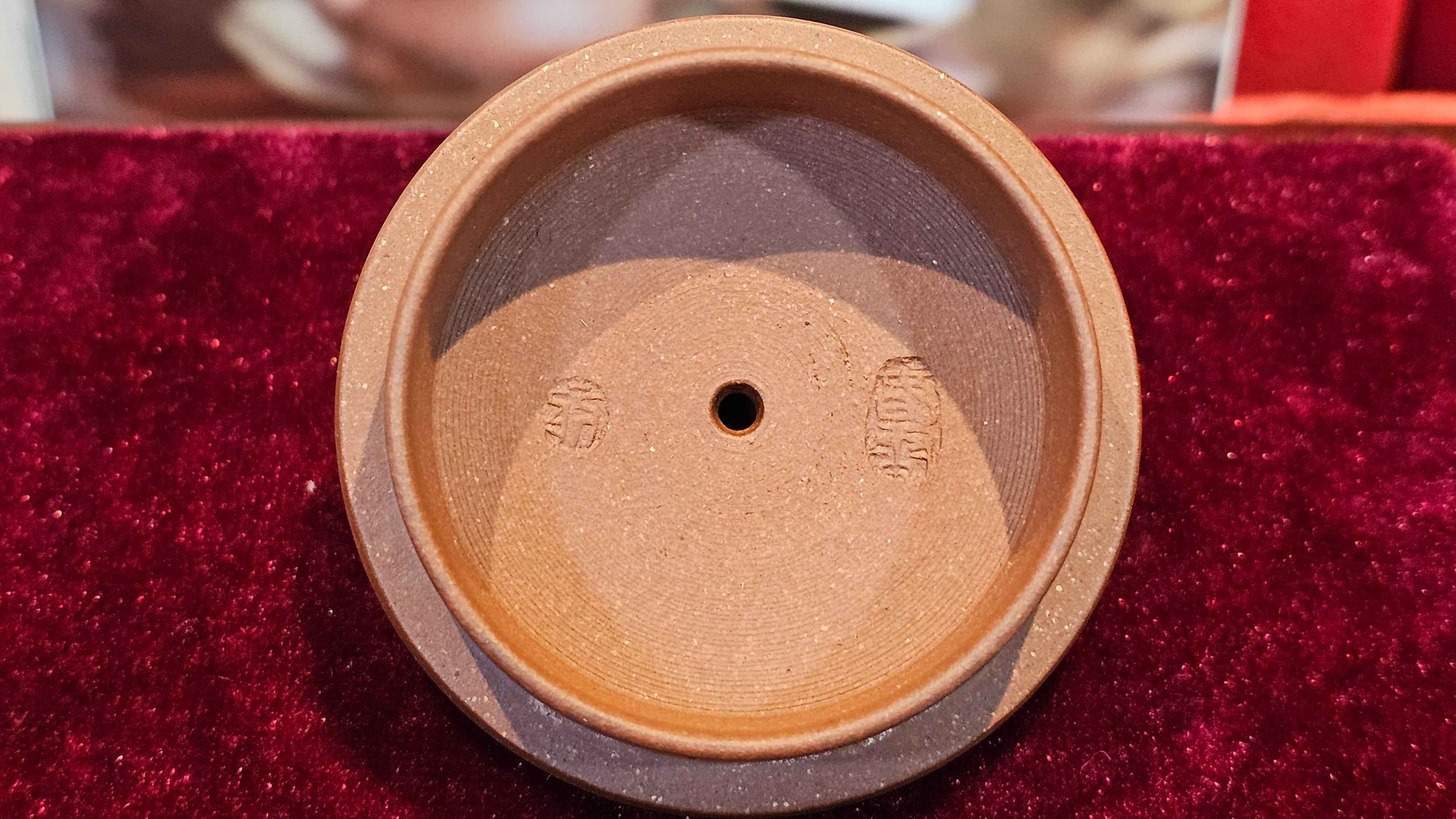 《湘妃竹段》"Xiang Fei Zhu Duan", 240.8ml, Di Cao Qing Zi Ni with Duan Ni Clay embellishments for the characteristic "Xiang Fei Bamboo" Patterns, by L4 Assoc Master Yu Chun Lei 俞春雷 ~ !Congratulations to Mr T.N., 1647hrs 3rd Aug 2025, Mississauga! Canada🇨🇦.