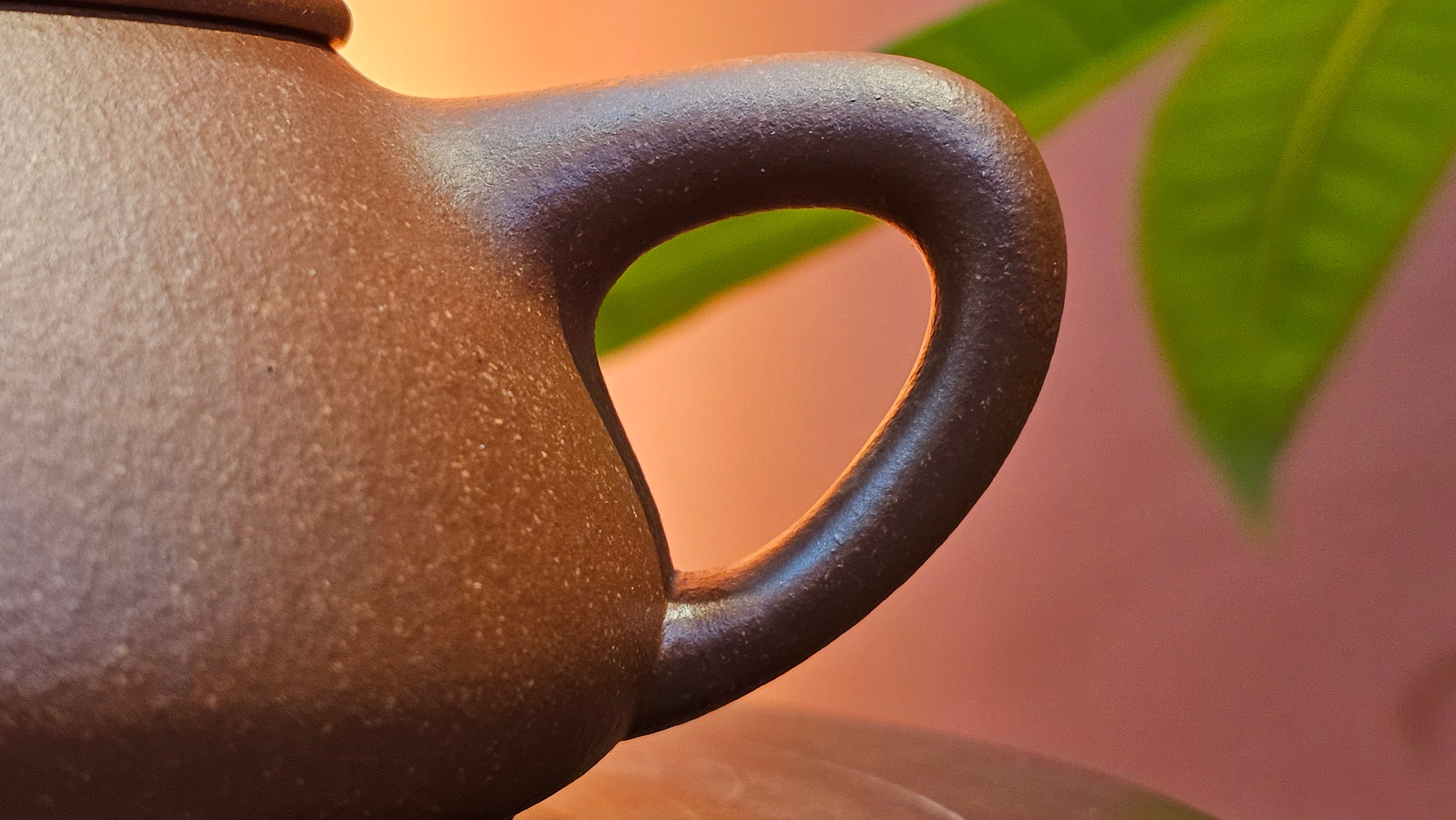 Jing Zhou Shi Piao 景舟石瓢, 239.8ml, Hong Jiang Po Ni 红降坡泥, by Craftsman Chen Gui Zhi 陈桂枝。(Red JiangPoNi is rarer than Yellow JiangPoNi, XiaoMeiYao ZhuNi & ZhaoZhuang ZhuNi) ~!Congratulations to Ms K.C.! 1549hrs 30th August 2025, Ontario, Canada🇨🇦!