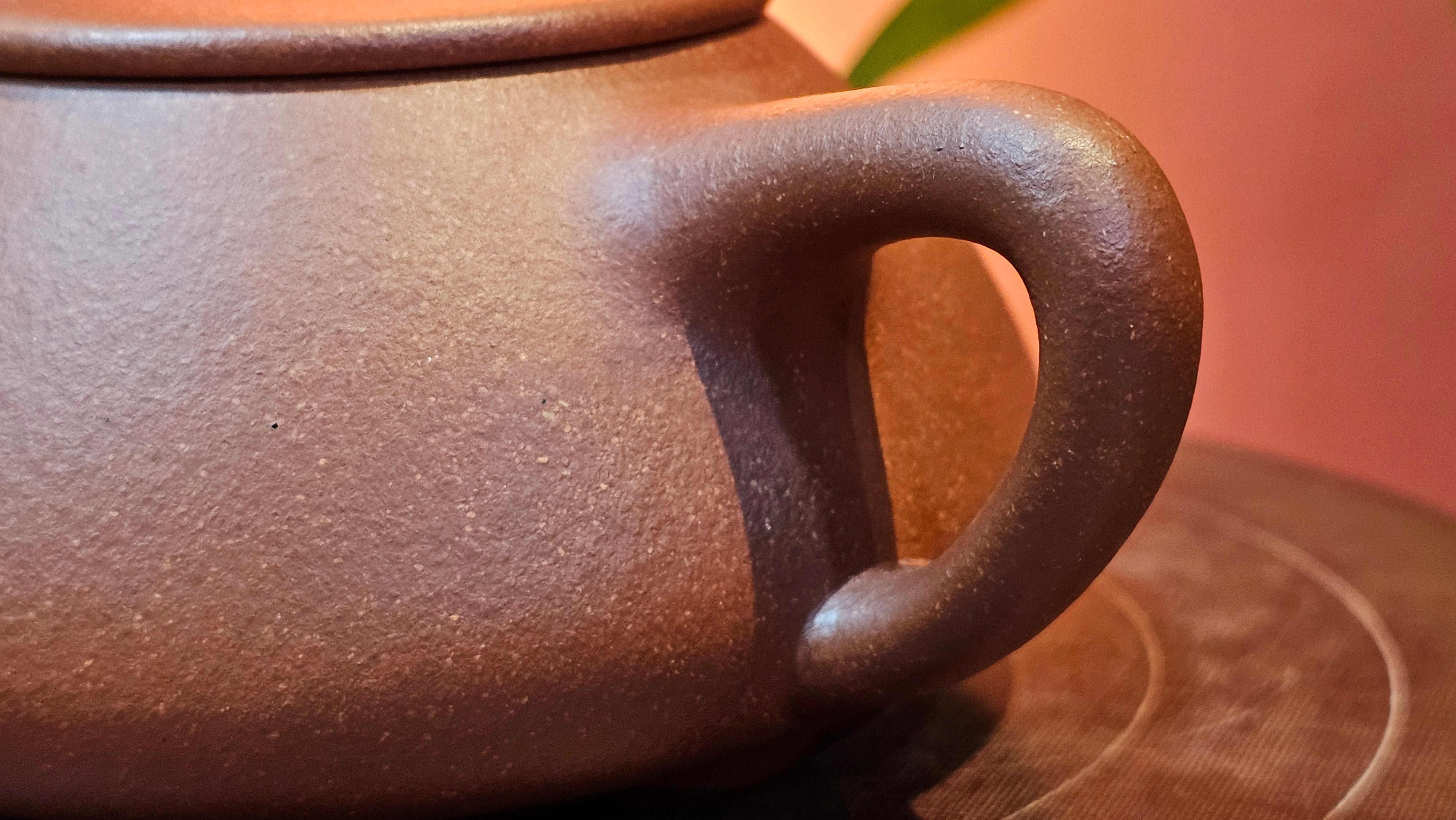 Jing Zhou Shi Piao 景舟石瓢, 239.8ml, Hong Jiang Po Ni 红降坡泥, by Craftsman Chen Gui Zhi 陈桂枝。(Red JiangPoNi is rarer than Yellow JiangPoNi, XiaoMeiYao ZhuNi & ZhaoZhuang ZhuNi) ~!Congratulations to Ms K.C.! 1549hrs 30th August 2025, Ontario, Canada🇨🇦!