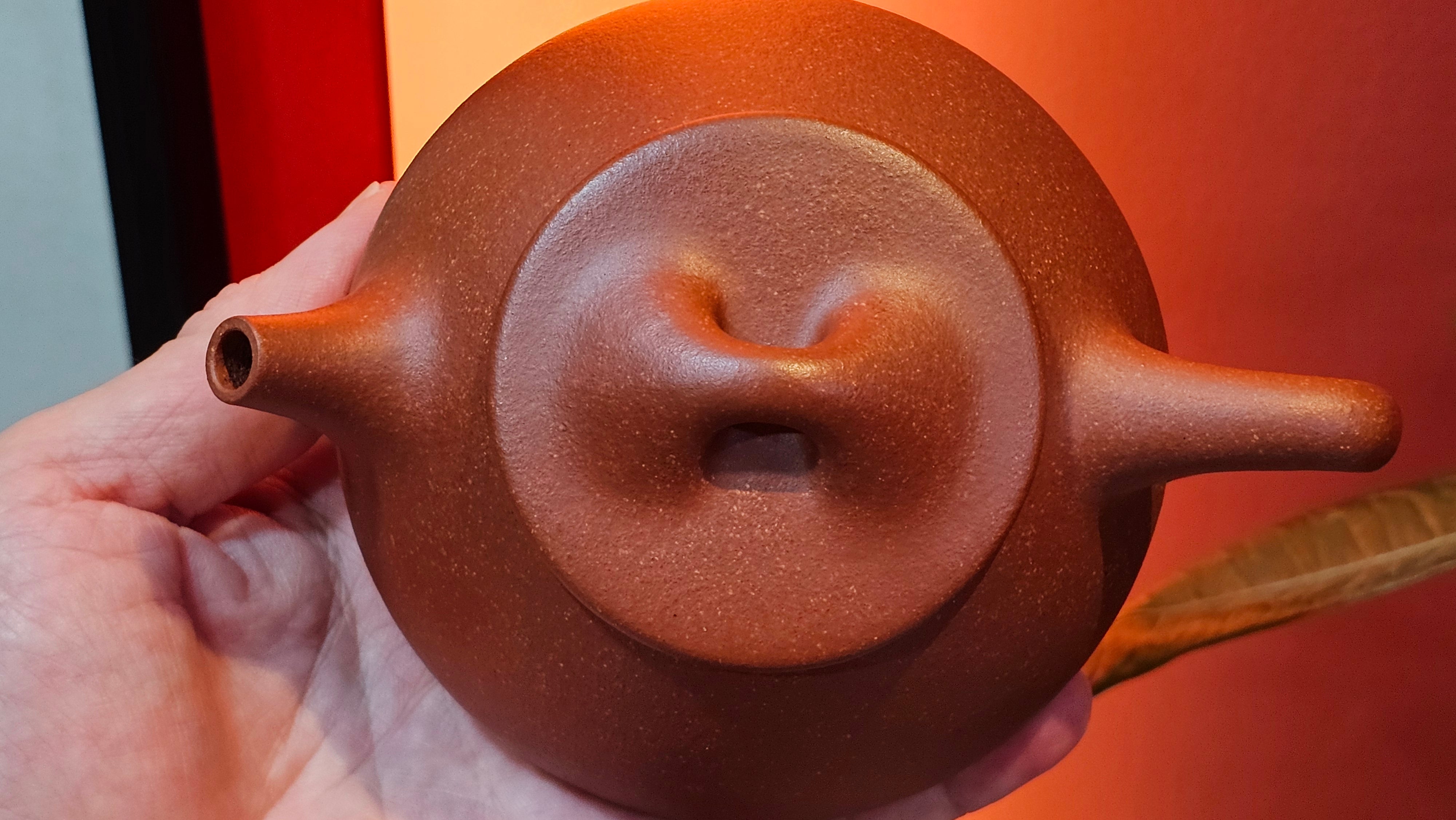 Jing Zhou Shi Piao 景舟石瓢, 239.8ml, Hong Jiang Po Ni 红降坡泥, by Craftsman Chen Gui Zhi 陈桂枝。(Red JiangPoNi is rarer than Yellow JiangPoNi, XiaoMeiYao ZhuNi & ZhaoZhuang ZhuNi) ~!Congratulations to Ms K.C.! 1549hrs 30th August 2025, Ontario, Canada🇨🇦!