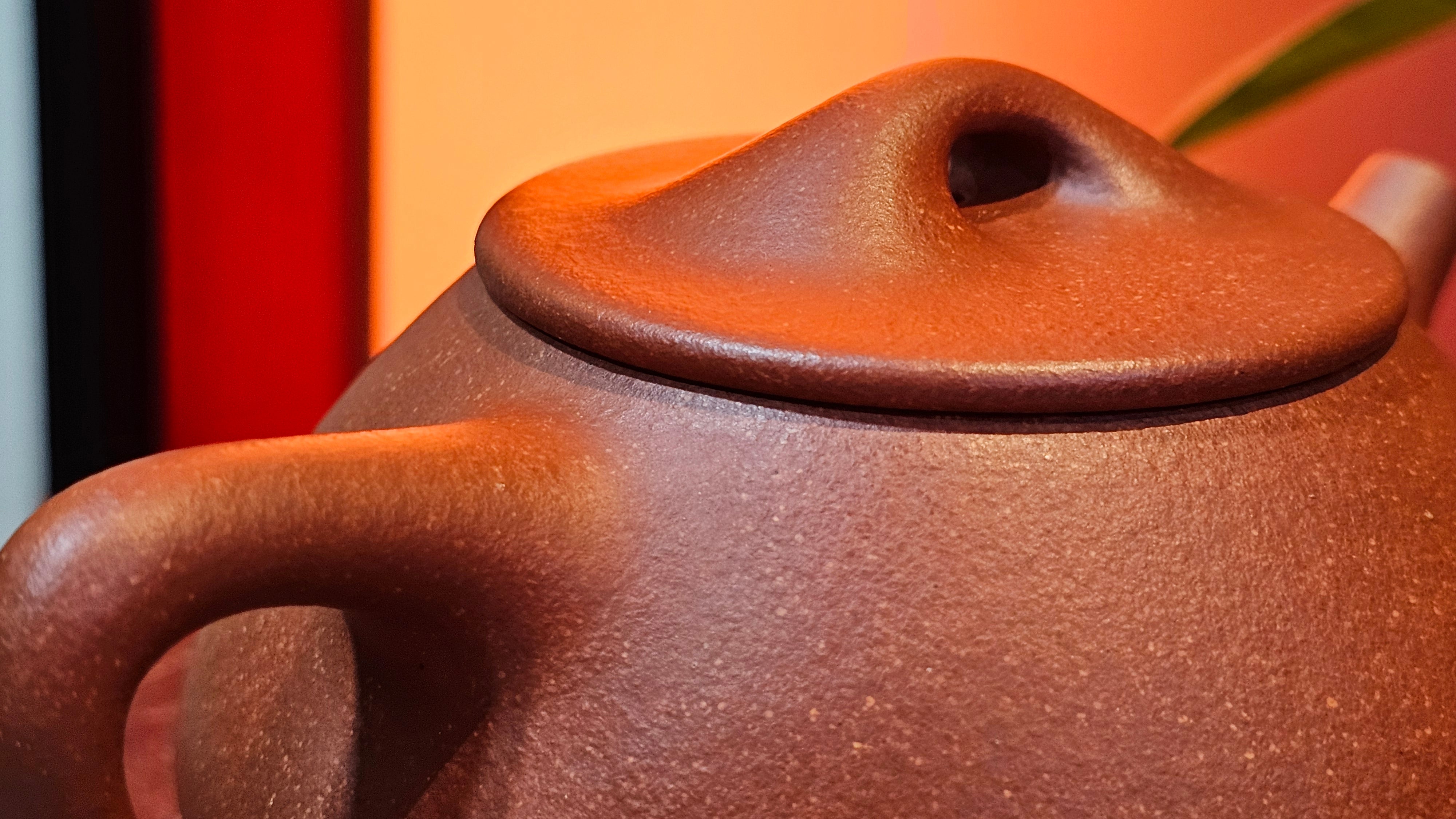 Jing Zhou Shi Piao 景舟石瓢, 239.8ml, Hong Jiang Po Ni 红降坡泥, by Craftsman Chen Gui Zhi 陈桂枝。(Red JiangPoNi is rarer than Yellow JiangPoNi, XiaoMeiYao ZhuNi & ZhaoZhuang ZhuNi) ~!Congratulations to Ms K.C.! 1549hrs 30th August 2025, Ontario, Canada🇨🇦!