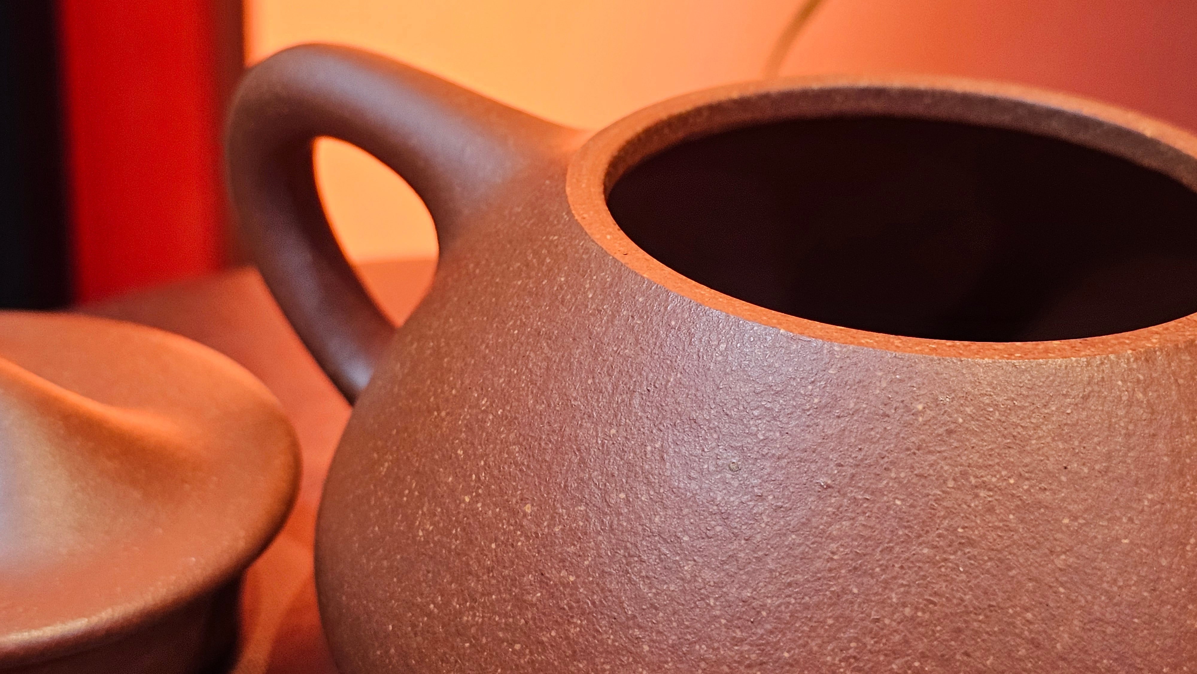 Jing Zhou Shi Piao 景舟石瓢, 239.8ml, Hong Jiang Po Ni 红降坡泥, by Craftsman Chen Gui Zhi 陈桂枝。(Red JiangPoNi is rarer than Yellow JiangPoNi, XiaoMeiYao ZhuNi & ZhaoZhuang ZhuNi) ~!Congratulations to Ms K.C.! 1549hrs 30th August 2025, Ontario, Canada🇨🇦!