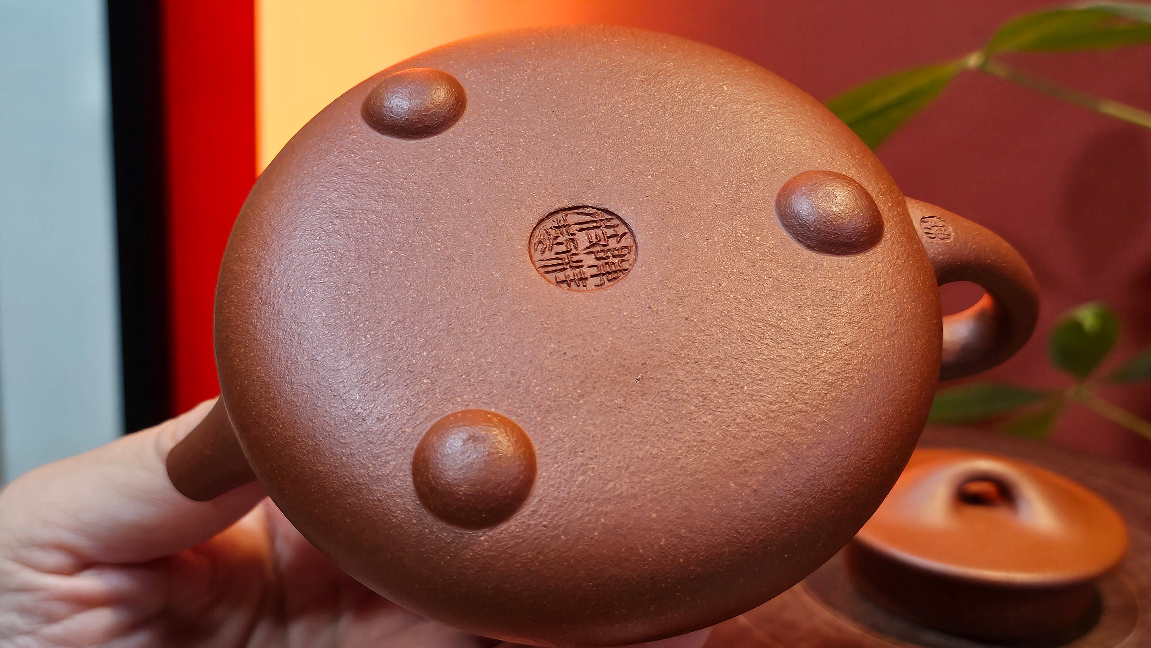 Jing Zhou Shi Piao 景舟石瓢, 239.8ml, Hong Jiang Po Ni 红降坡泥, by Craftsman Chen Gui Zhi 陈桂枝。(Red JiangPoNi is rarer than Yellow JiangPoNi, XiaoMeiYao ZhuNi & ZhaoZhuang ZhuNi) ~!Congratulations to Ms K.C.! 1549hrs 30th August 2025, Ontario, Canada🇨🇦!