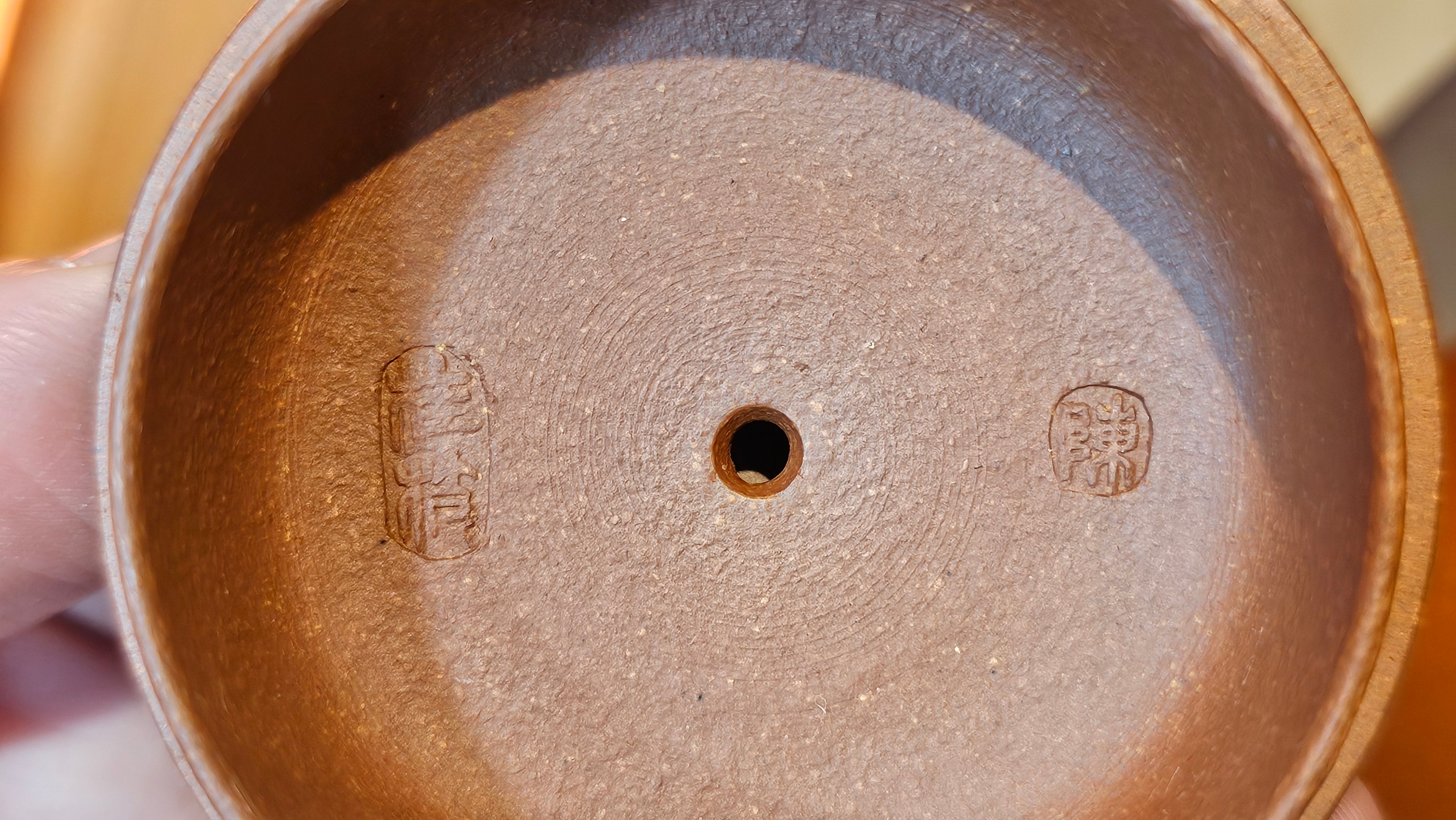 Jing Zhou Shi Piao 景舟石瓢, 239.8ml, Hong Jiang Po Ni 红降坡泥, by Craftsman Chen Gui Zhi 陈桂枝。(Red JiangPoNi is rarer than Yellow JiangPoNi, XiaoMeiYao ZhuNi & ZhaoZhuang ZhuNi) ~!Congratulations to Ms K.C.! 1549hrs 30th August 2025, Ontario, Canada🇨🇦!