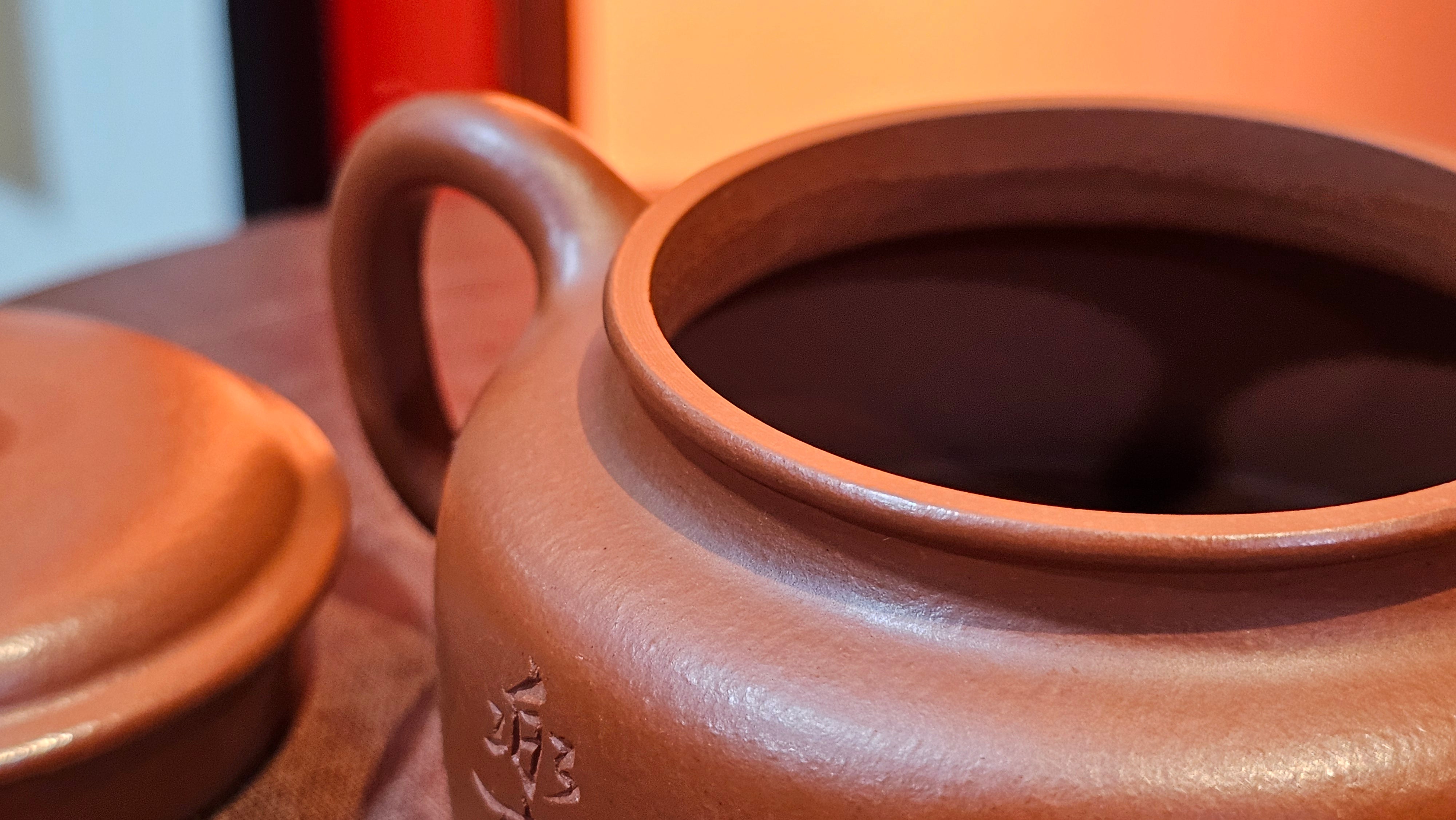 De Zhong 德钟 (Ai De Zhong 矮德钟), 122.9ml, Xiao Mei Yao Zhu Ni 小煤窑朱泥, by Craftsman Shi Yun 石芸。Congratulationsto Mr G.S.! 0032hrs 8th August 2025, Ellon, Scotland🇬🇧!