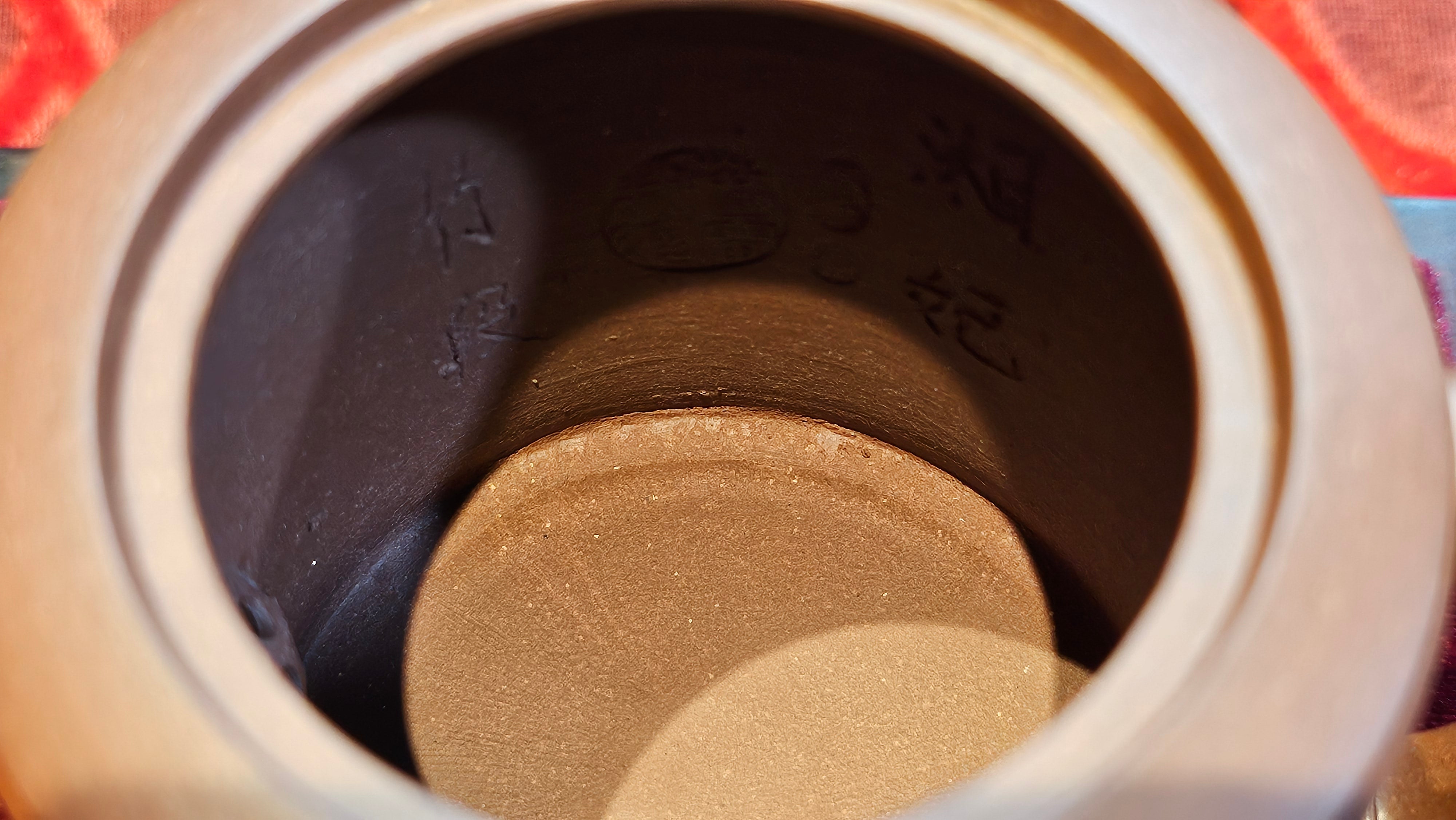 《湘妃竹段》"Xiang Fei Zhu Duan", 240.8ml, Di Cao Qing Zi Ni with Duan Ni Clay embellishments for the characteristic "Xiang Fei Bamboo" Patterns, by L4 Assoc Master Yu Chun Lei 俞春雷 ~ !Congratulations to Mr T.N., 1647hrs 3rd Aug 2025, Mississauga! Canada🇨🇦.