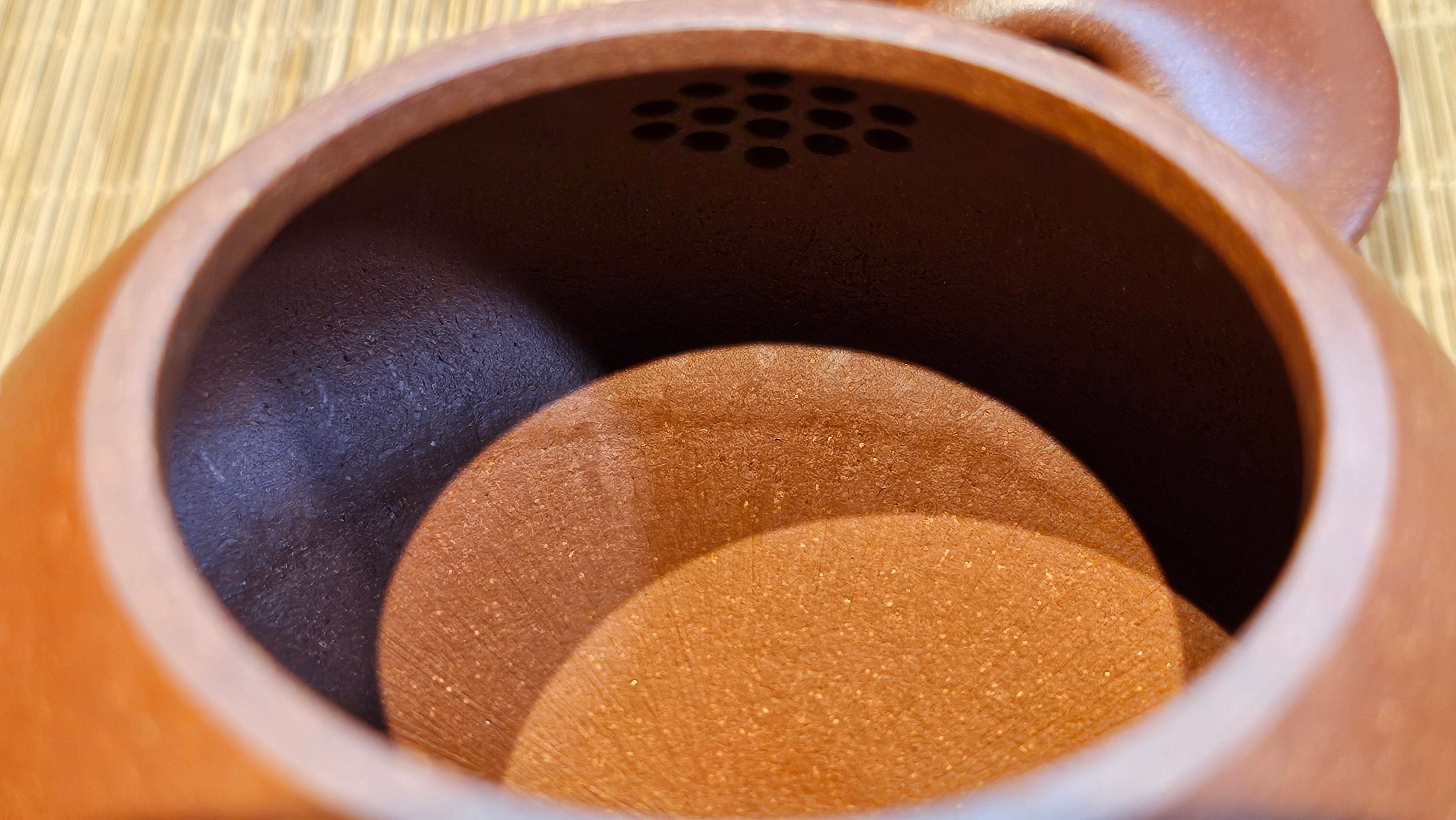 Jing Zhou Shi Piao 景舟石瓢, 239.8ml, Hong Jiang Po Ni 红降坡泥, by Craftsman Chen Gui Zhi 陈桂枝。(Red JiangPoNi is rarer than Yellow JiangPoNi, XiaoMeiYao ZhuNi & ZhaoZhuang ZhuNi) ~!Congratulations to Ms K.C.! 1549hrs 30th August 2025, Ontario, Canada🇨🇦!