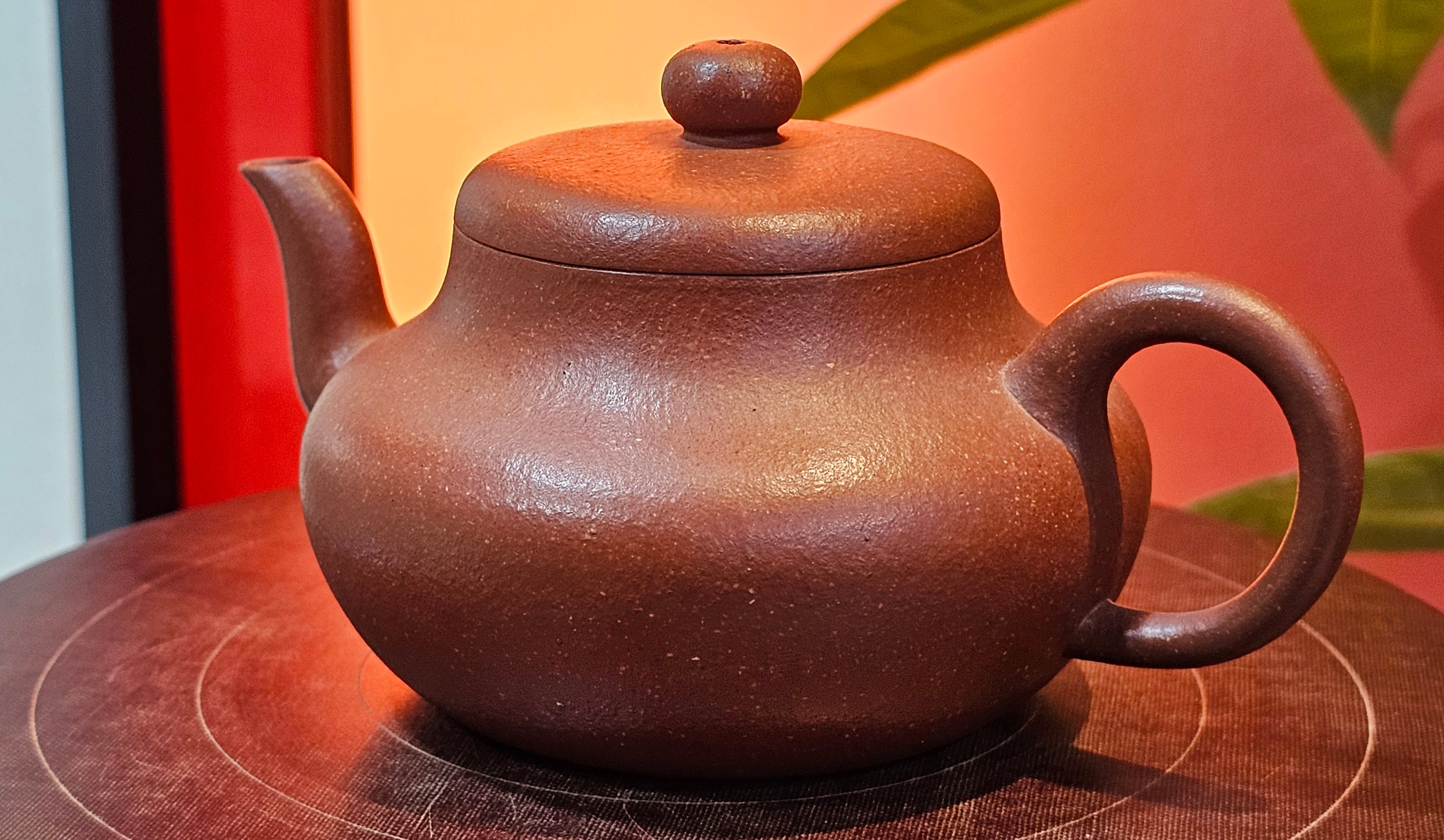 Jun De 君德, 193.7ml, Hong Jiang Po Ni 红降坡泥, by Craftsman Chen Gui Zhi 陈桂枝。(Red JiangPoNi is rarer than Yellow JiangPoNi, XiaoMeiYao ZhuNi & ZhaoZhuang ZhuNi)~Congratulations!to Mr E.W.! 1127hrs 19th Sept 2025, Berkeley, CA.