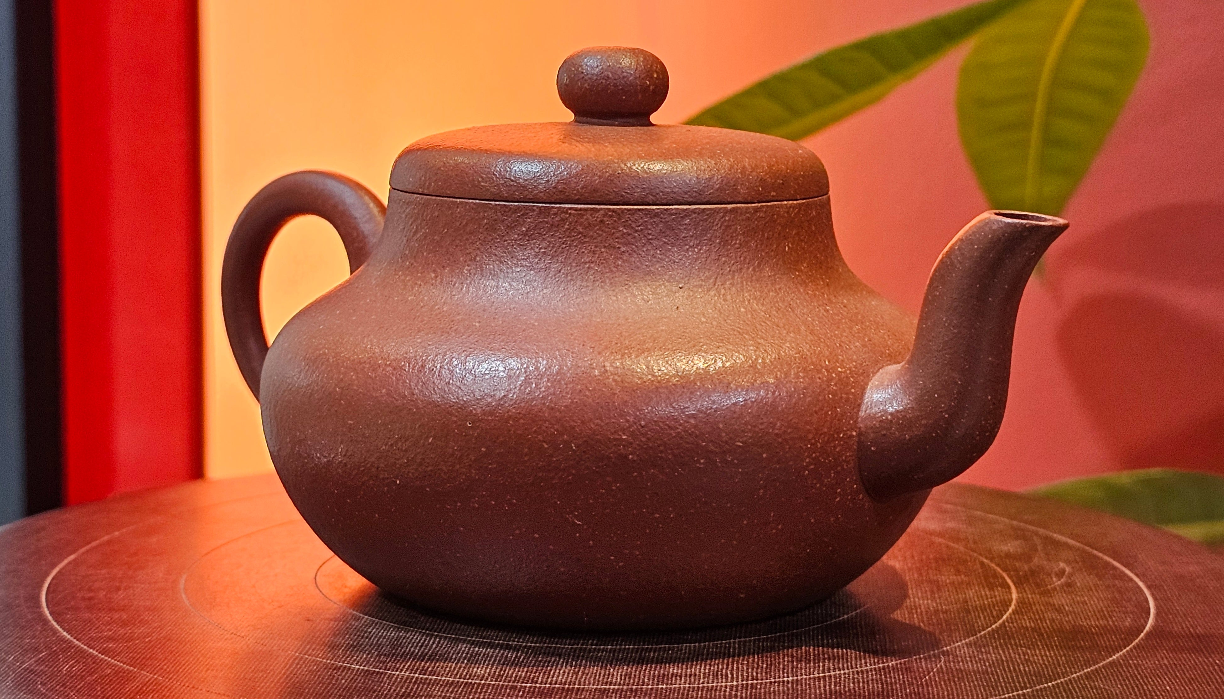 Jun De 君德, 193.7ml, Hong Jiang Po Ni 红降坡泥, by Craftsman Chen Gui Zhi 陈桂枝。(Red JiangPoNi is rarer than Yellow JiangPoNi, XiaoMeiYao ZhuNi & ZhaoZhuang ZhuNi)~Congratulations!to Mr E.W.! 1127hrs 19th Sept 2025, Berkeley, CA.