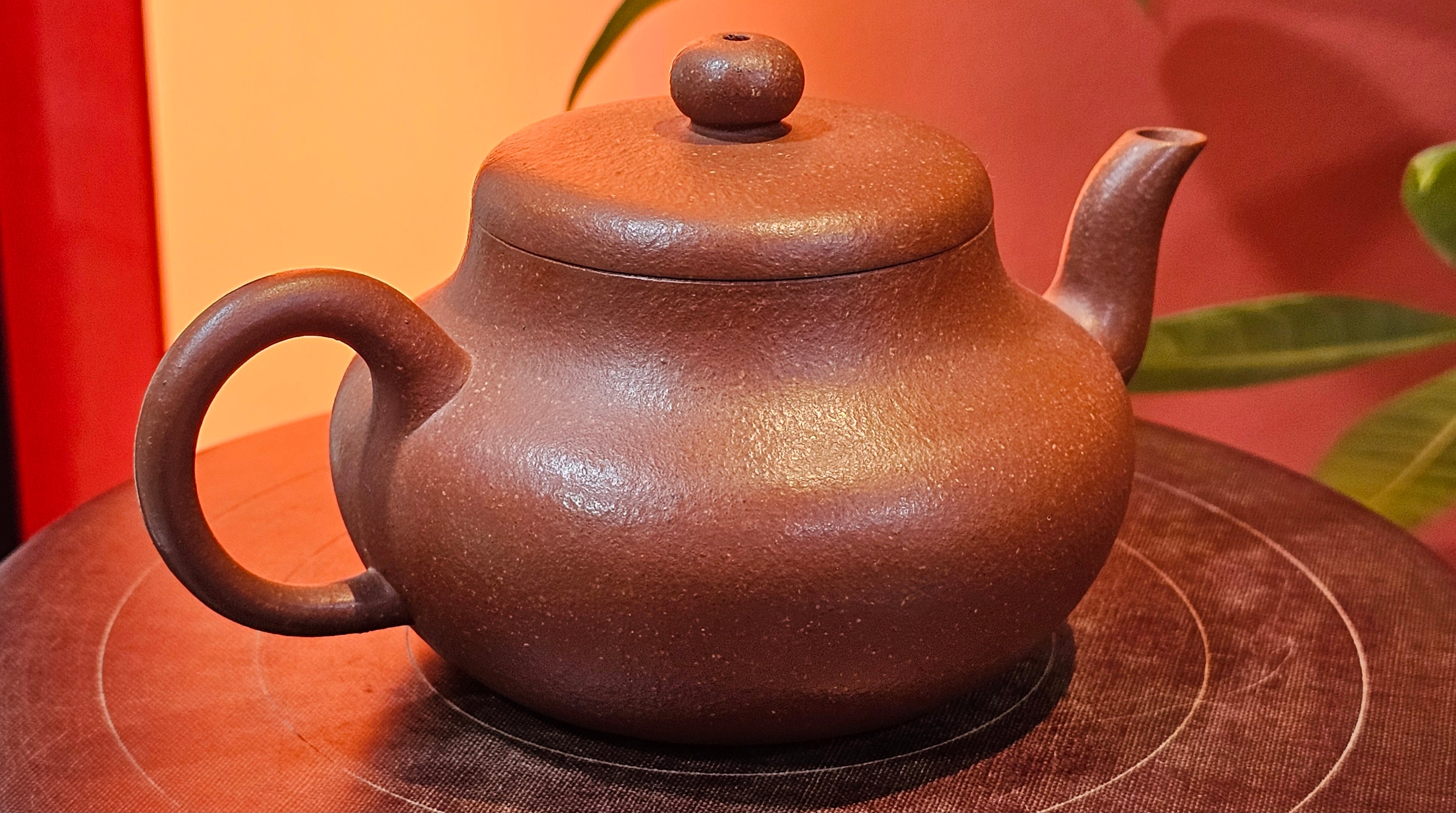 Jun De 君德, 193.7ml, Hong Jiang Po Ni 红降坡泥, by Craftsman Chen Gui Zhi 陈桂枝。(Red JiangPoNi is rarer than Yellow JiangPoNi, XiaoMeiYao ZhuNi & ZhaoZhuang ZhuNi)~Congratulations!to Mr E.W.! 1127hrs 19th Sept 2025, Berkeley, CA.