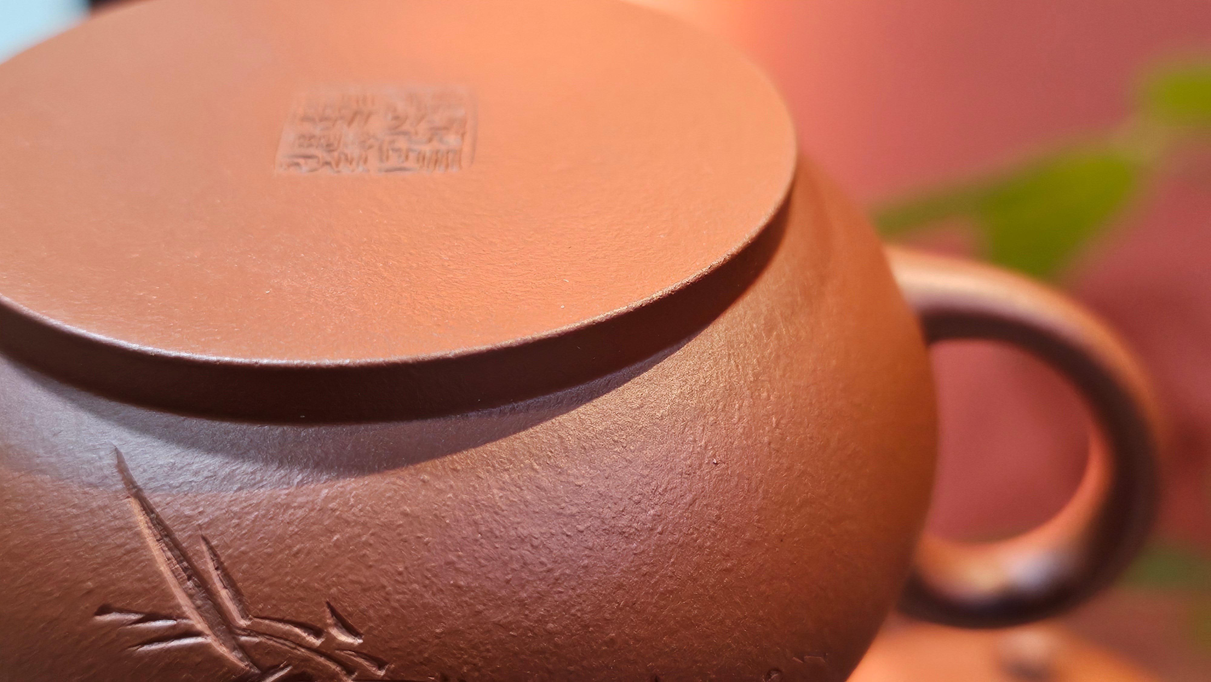 Qing Shi Gong Deng《清式宫灯》, 140.8ml, Xiao Hong Ni 小红泥, by our Craftsman Zhang Huan 张欢, Engraving by Craftsman Pe'eng Pe'eng 芃芃 ~ Congratulations to Mr J.G.! 2129hrs 10th August 2025, Sydney, Australia🇦🇺!