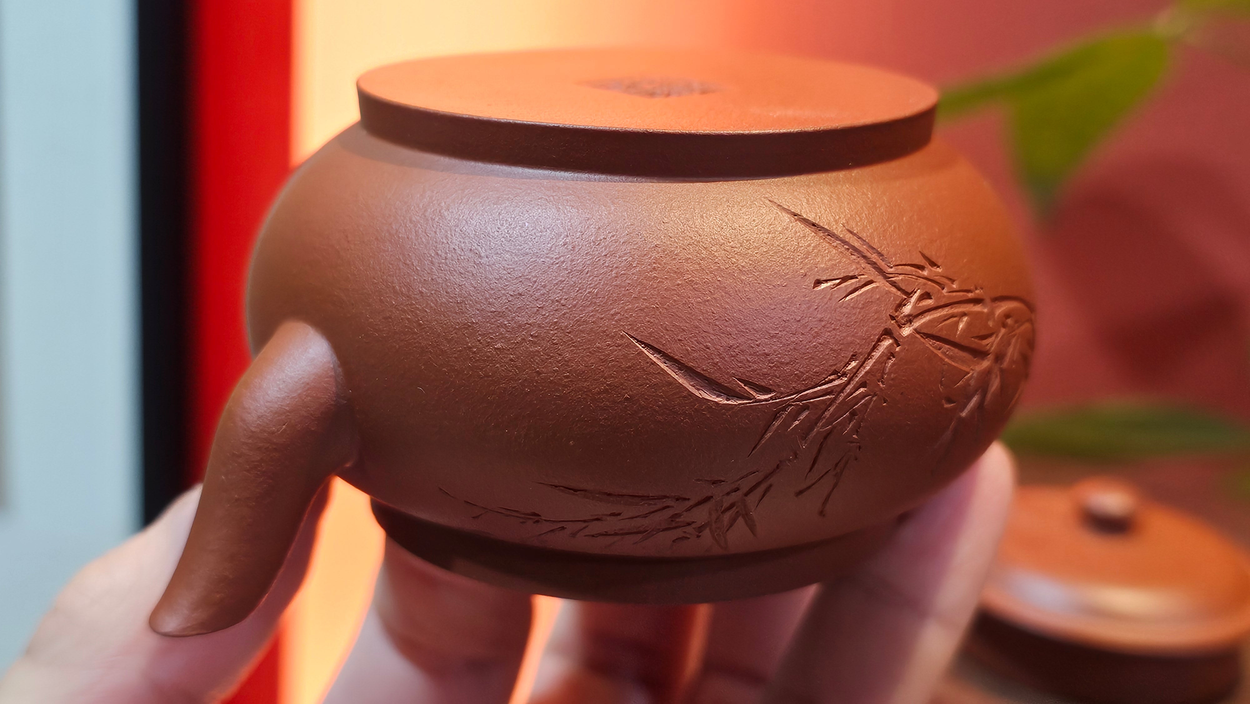 Qing Shi Gong Deng《清式宫灯》, 140.8ml, Xiao Hong Ni 小红泥, by our Craftsman Zhang Huan 张欢, Engraving by Craftsman Pe'eng Pe'eng 芃芃 ~ Congratulations to Mr J.G.! 2129hrs 10th August 2025, Sydney, Australia🇦🇺!