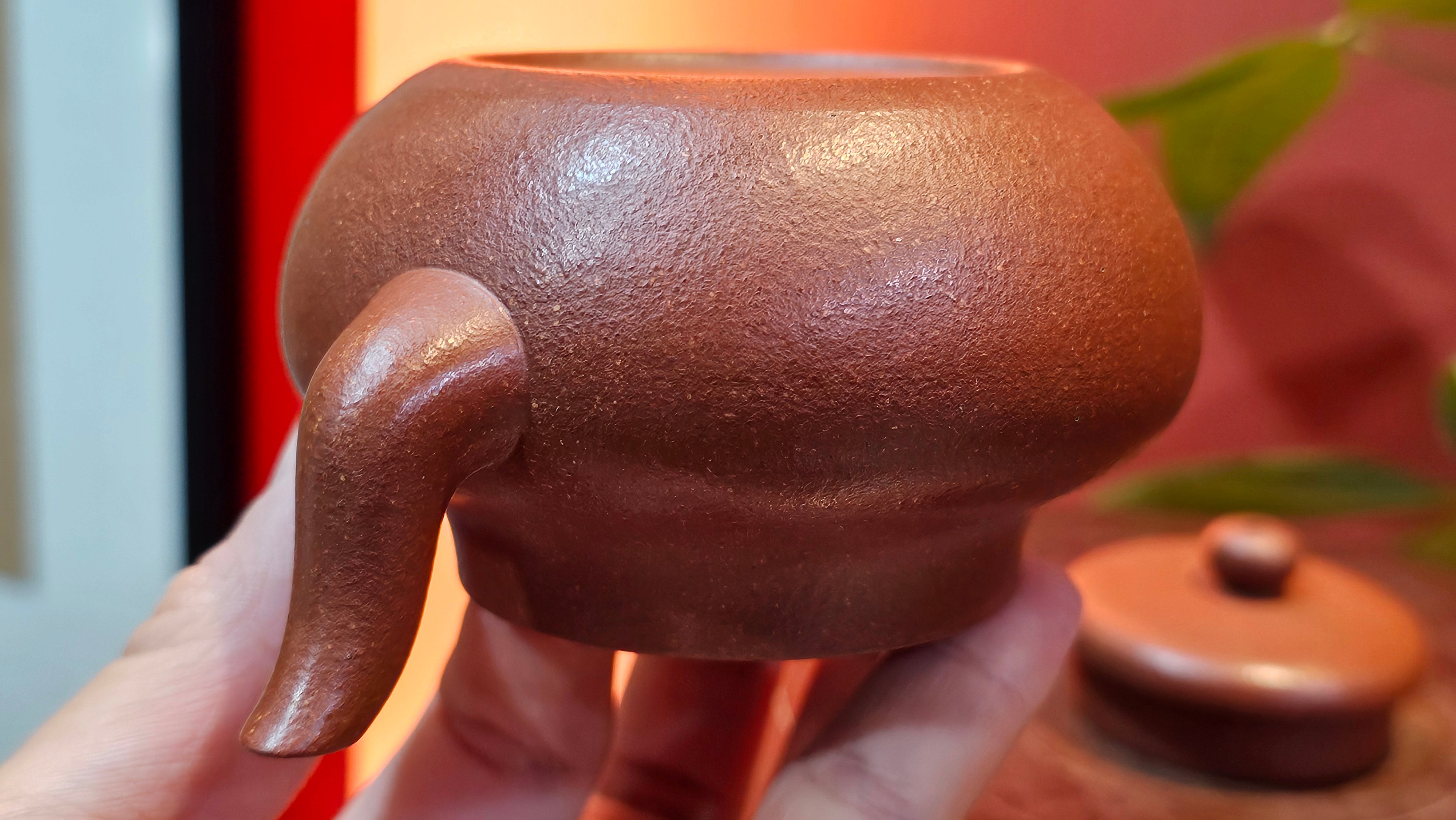 Jun De 君德, 193.7ml, Hong Jiang Po Ni 红降坡泥, by Craftsman Chen Gui Zhi 陈桂枝。(Red JiangPoNi is rarer than Yellow JiangPoNi, XiaoMeiYao ZhuNi & ZhaoZhuang ZhuNi)~Congratulations!to Mr E.W.! 1127hrs 19th Sept 2025, Berkeley, CA.