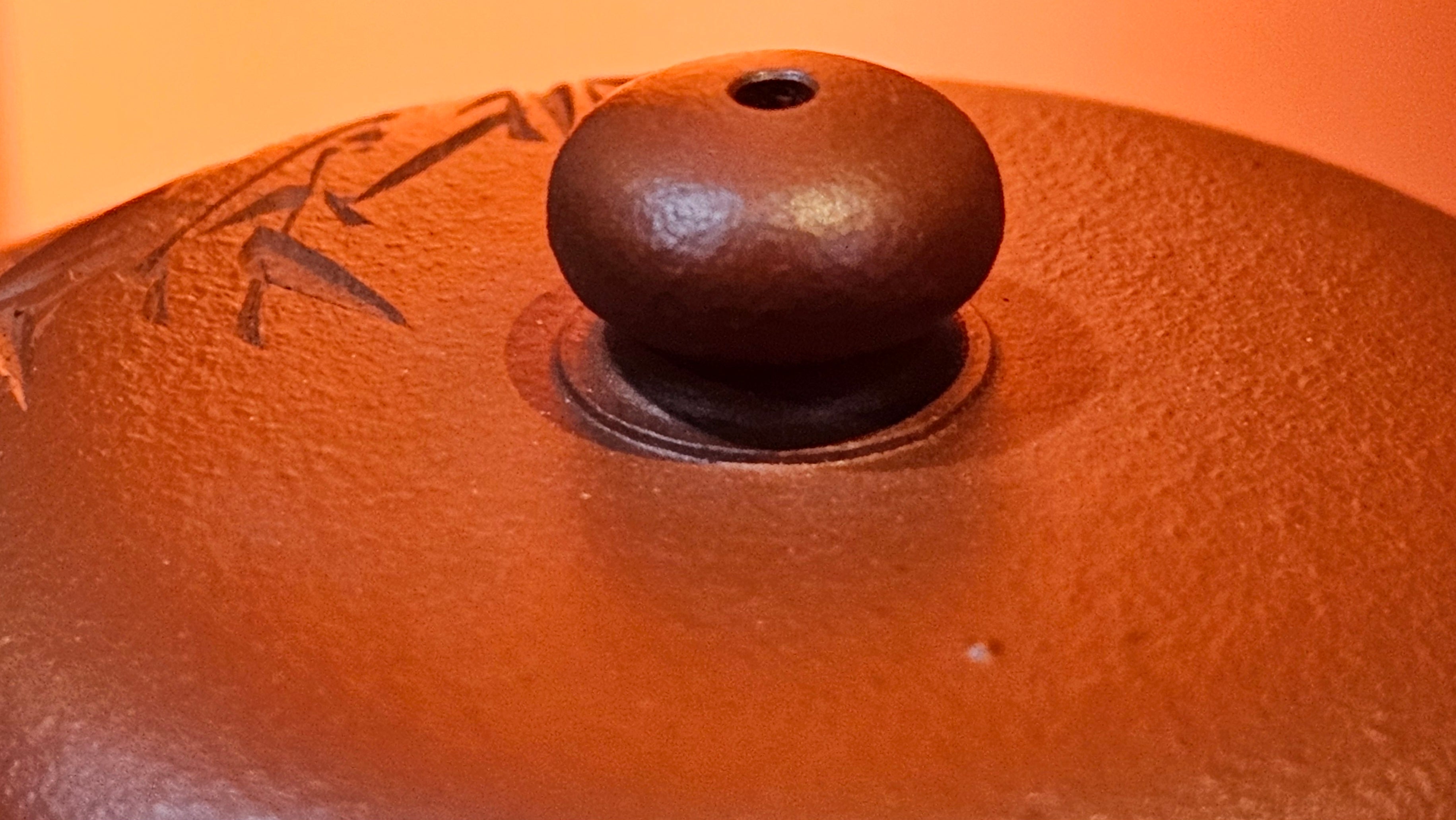 Qing Shi Gong Deng《清式宫灯》, 140.8ml, Xiao Hong Ni 小红泥, by our Craftsman Zhang Huan 张欢, Engraving by Craftsman Pe'eng Pe'eng 芃芃 ~ Congratulations to Mr J.G.! 2129hrs 10th August 2025, Sydney, Australia🇦🇺!