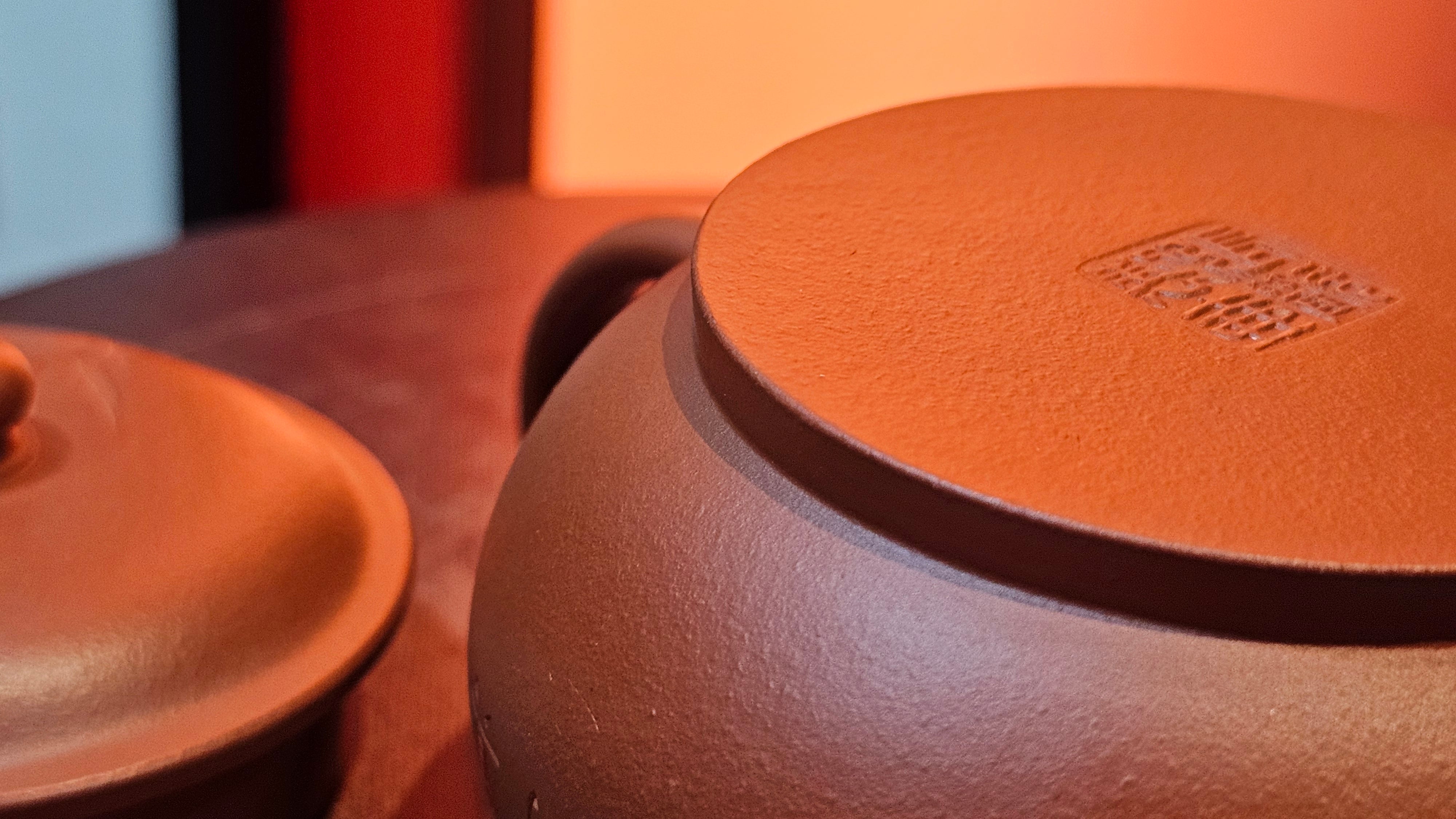 Qing Shi Gong Deng《清式宫灯》, 140.8ml, Xiao Hong Ni 小红泥, by our Craftsman Zhang Huan 张欢, Engraving by Craftsman Pe'eng Pe'eng 芃芃 ~ Congratulations to Mr J.G.! 2129hrs 10th August 2025, Sydney, Australia🇦🇺!