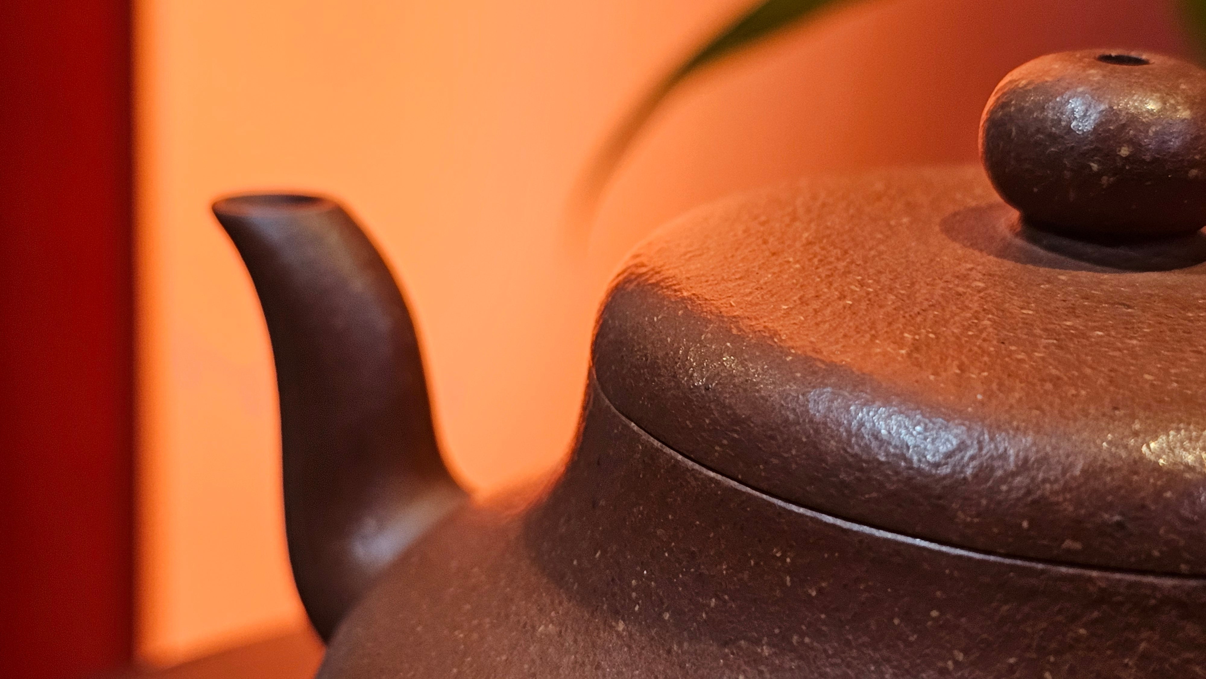 Jun De 君德, 193.7ml, Hong Jiang Po Ni 红降坡泥, by Craftsman Chen Gui Zhi 陈桂枝。(Red JiangPoNi is rarer than Yellow JiangPoNi, XiaoMeiYao ZhuNi & ZhaoZhuang ZhuNi)~Congratulations!to Mr E.W.! 1127hrs 19th Sept 2025, Berkeley, CA.