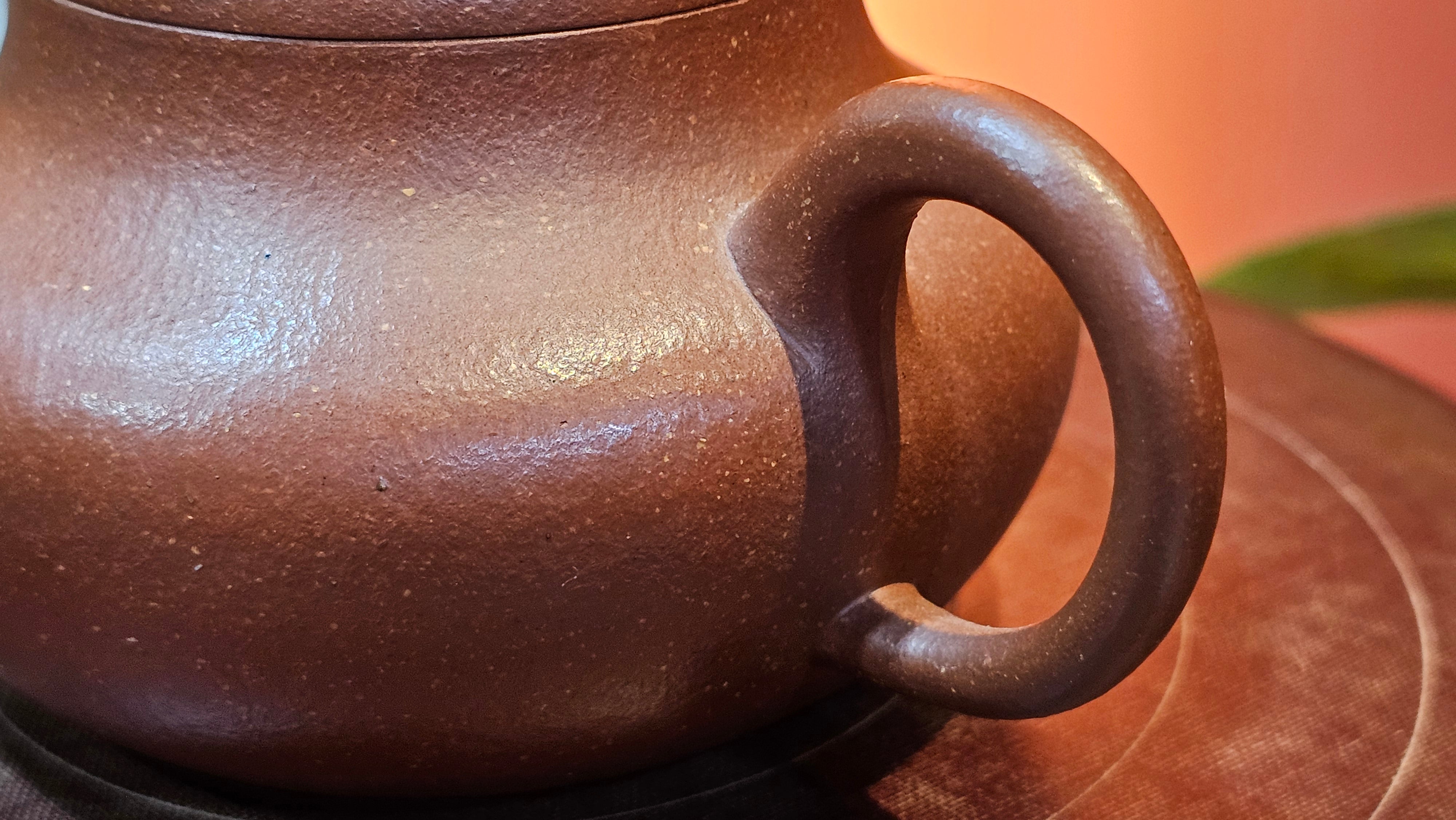 Jun De 君德, 193.7ml, Hong Jiang Po Ni 红降坡泥, by Craftsman Chen Gui Zhi 陈桂枝。(Red JiangPoNi is rarer than Yellow JiangPoNi, XiaoMeiYao ZhuNi & ZhaoZhuang ZhuNi)~Congratulations!to Mr E.W.! 1127hrs 19th Sept 2025, Berkeley, CA.