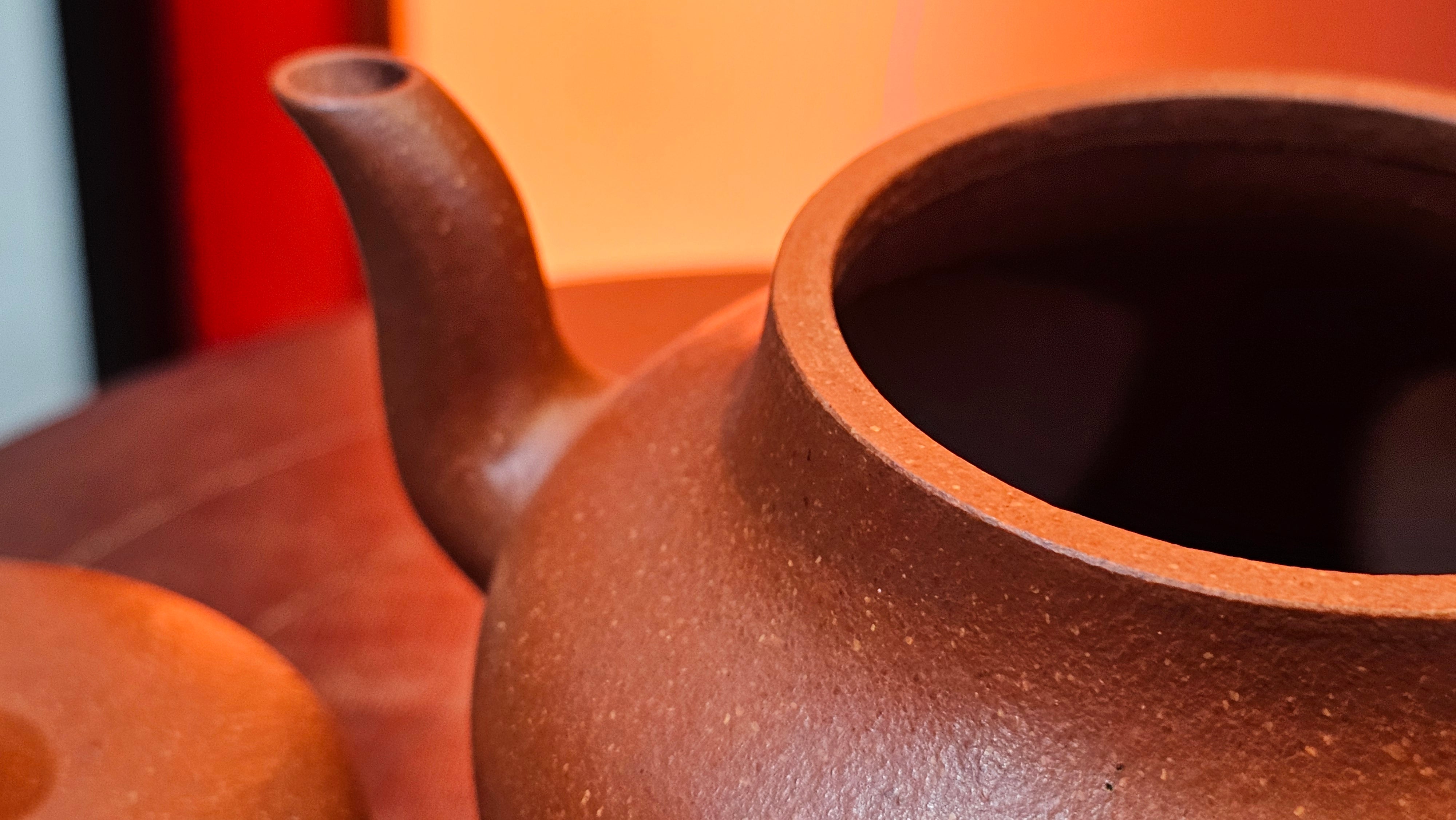 Jun De 君德, 193.7ml, Hong Jiang Po Ni 红降坡泥, by Craftsman Chen Gui Zhi 陈桂枝。(Red JiangPoNi is rarer than Yellow JiangPoNi, XiaoMeiYao ZhuNi & ZhaoZhuang ZhuNi)~Congratulations!to Mr E.W.! 1127hrs 19th Sept 2025, Berkeley, CA.