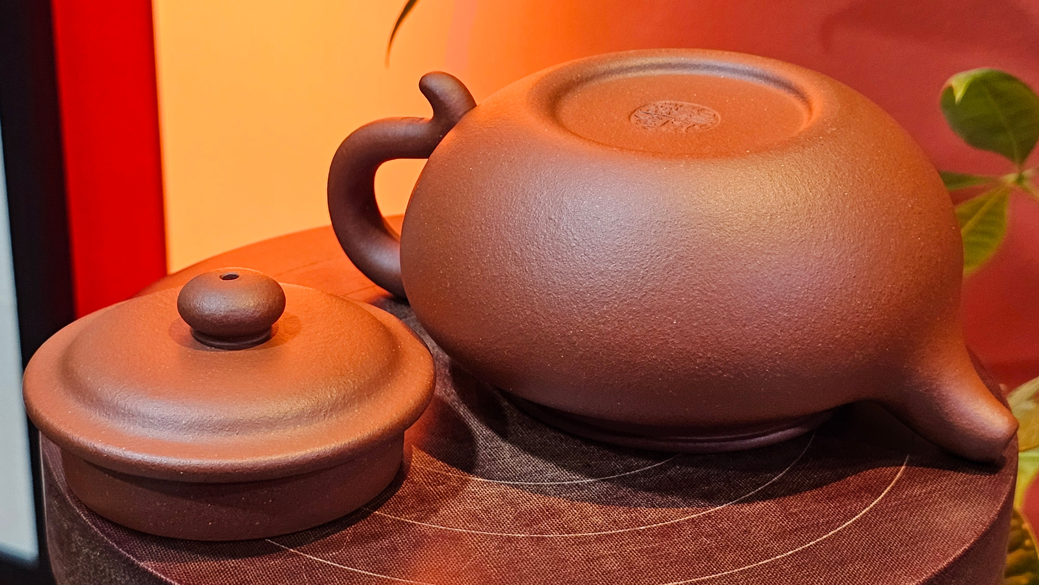 Fang Gu 仿古, 275.3ml, Di Cao Qing Zi Ni 底槽青紫泥, by our Collaborative Craftsman Chen Fa Chu 陈法初 ~ Congratulations!to Mr I.B.! 0256hrs 9th August 2025, Vienna, VA!