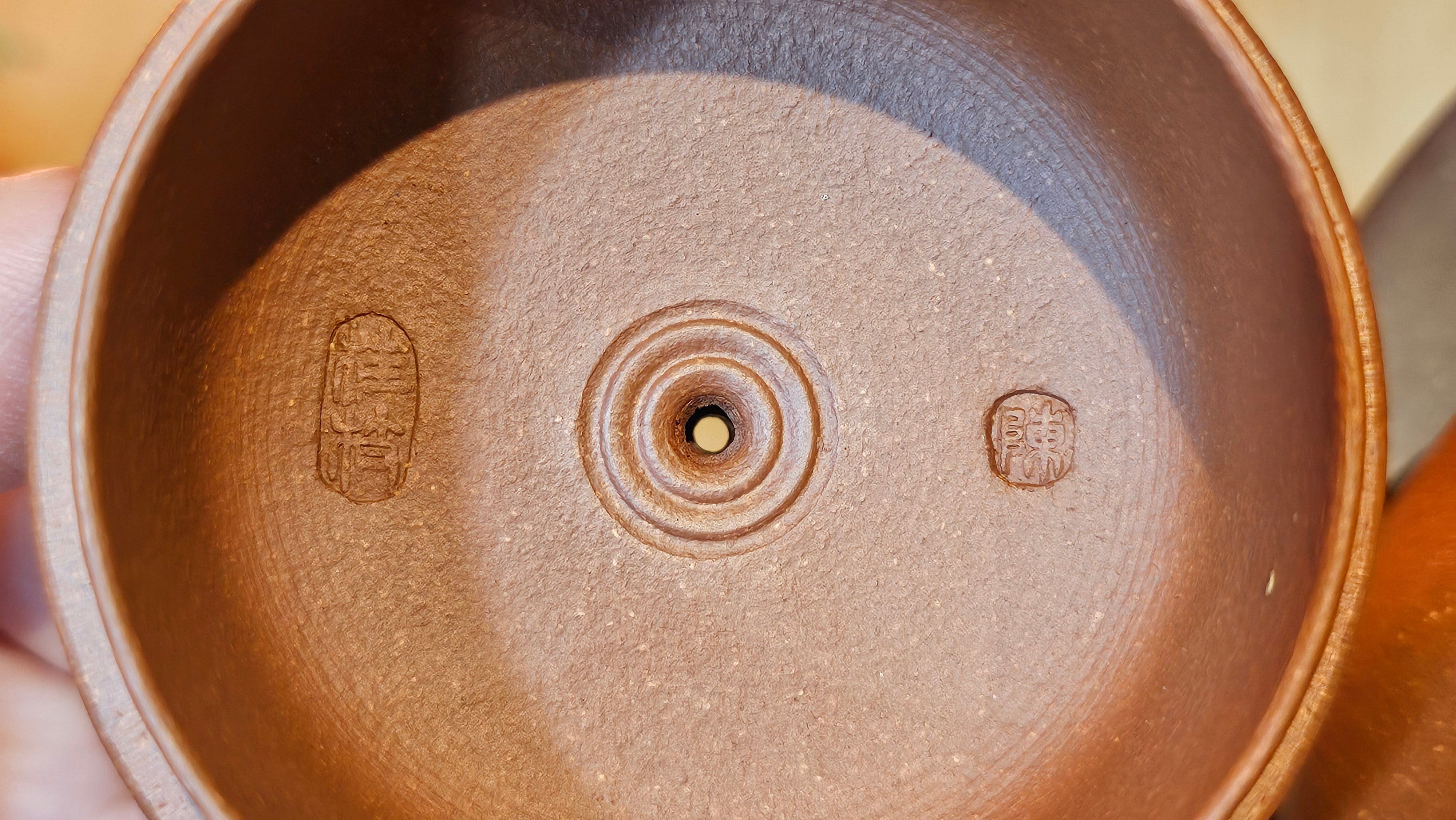 Ming Lu 明炉, 149.6ml, Hong Jiang Po Ni 红降坡泥, by our Collaborative Craftsman Chen Gui Zhi 陈桂枝。(Red JiangPoNi is rarer than Yellow JiangPoNi, XiaoMeiYao ZhuNi & ZhaoZhuang ZhuNi) ~ Congratulations to Prof J.! 2129hrs 5th August 2025, Bowie, MD.