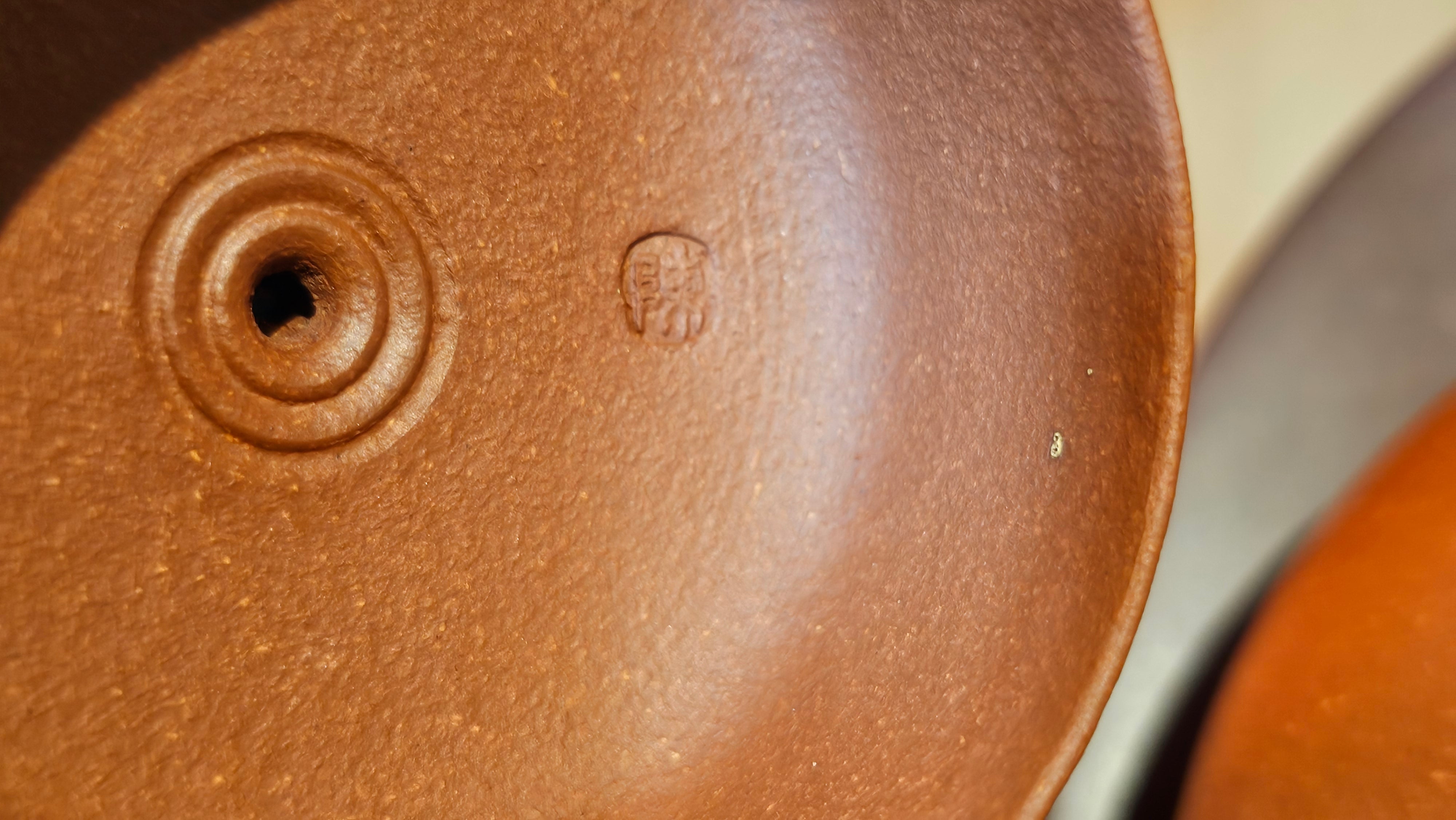 Ming Lu 明炉, 149.6ml, Hong Jiang Po Ni 红降坡泥, by our Collaborative Craftsman Chen Gui Zhi 陈桂枝。(Red JiangPoNi is rarer than Yellow JiangPoNi, XiaoMeiYao ZhuNi & ZhaoZhuang ZhuNi) ~ Congratulations to Prof J.! 2129hrs 5th August 2025, Bowie, MD.