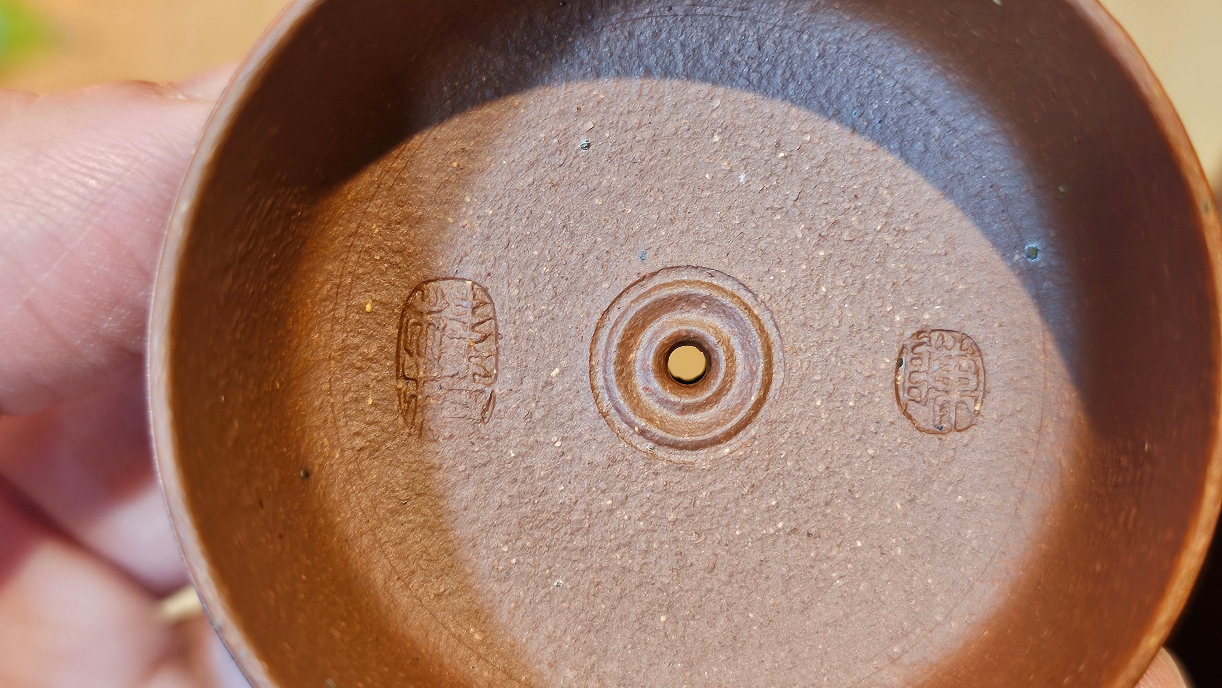 Jun De 君德, 193.7ml, Hong Jiang Po Ni 红降坡泥, by Craftsman Chen Gui Zhi 陈桂枝。(Red JiangPoNi is rarer than Yellow JiangPoNi, XiaoMeiYao ZhuNi & ZhaoZhuang ZhuNi)~Congratulations!to Mr E.W.! 1127hrs 19th Sept 2025, Berkeley, CA.