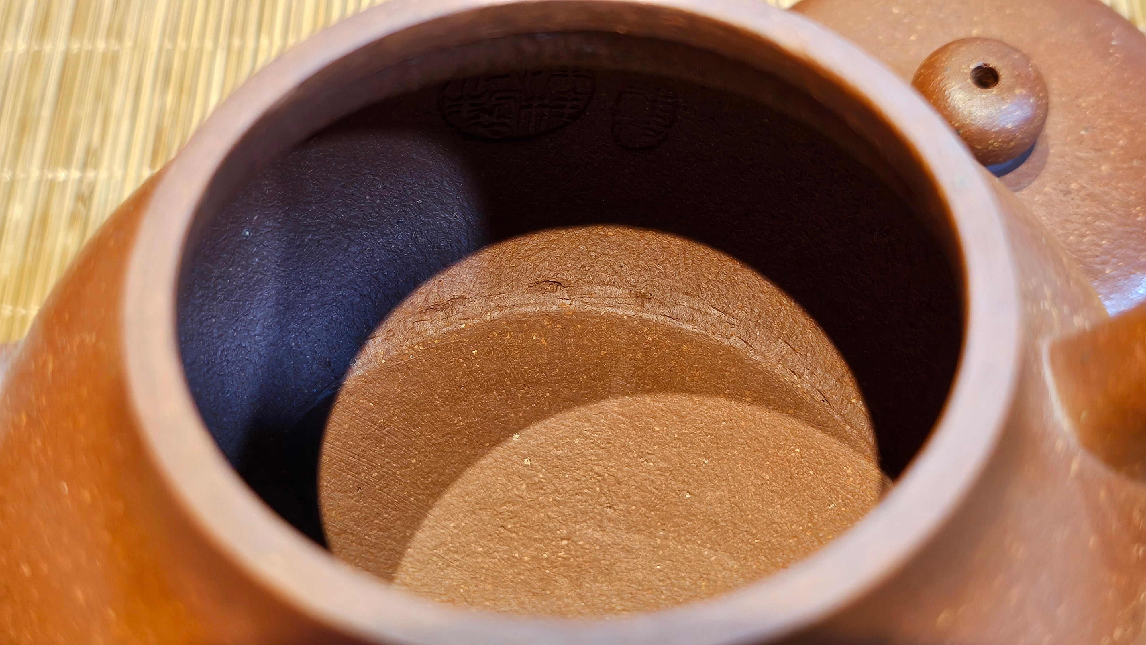 Jun De 君德, 193.7ml, Hong Jiang Po Ni 红降坡泥, by Craftsman Chen Gui Zhi 陈桂枝。(Red JiangPoNi is rarer than Yellow JiangPoNi, XiaoMeiYao ZhuNi & ZhaoZhuang ZhuNi)~Congratulations!to Mr E.W.! 1127hrs 19th Sept 2025, Berkeley, CA.