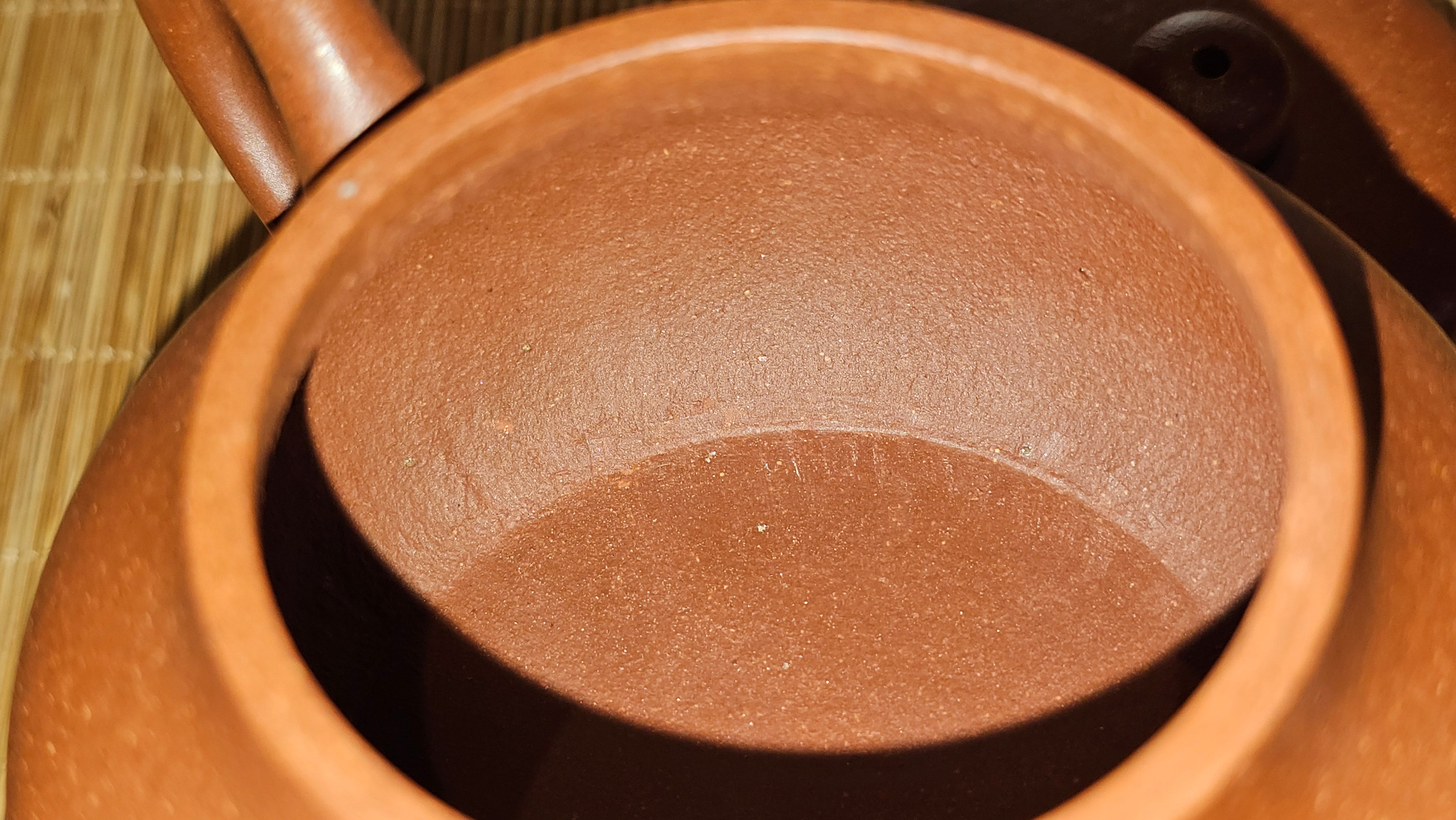 Jun De 君德, 193.7ml, Hong Jiang Po Ni 红降坡泥, by Craftsman Chen Gui Zhi 陈桂枝。(Red JiangPoNi is rarer than Yellow JiangPoNi, XiaoMeiYao ZhuNi & ZhaoZhuang ZhuNi)~Congratulations!to Mr E.W.! 1127hrs 19th Sept 2025, Berkeley, CA.